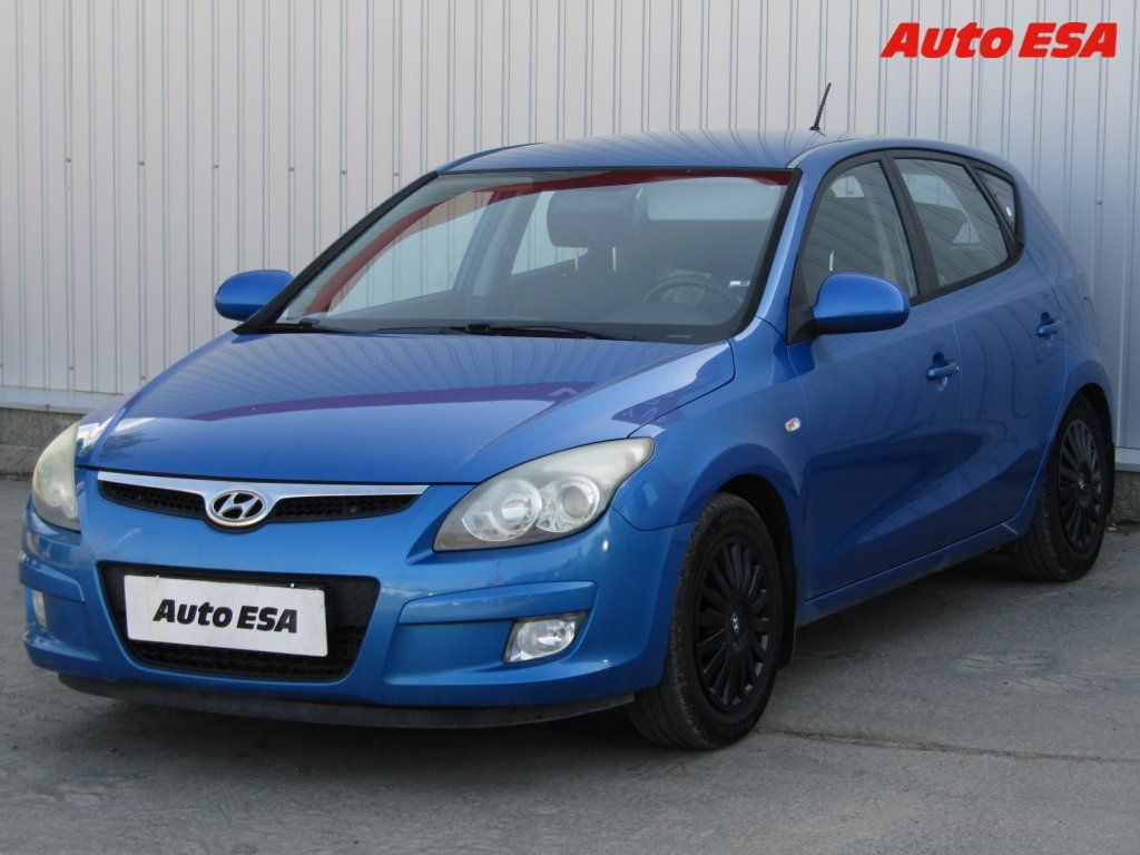 Hyundai i30, 1.6 CRDi,1.maj,ČR - fotka 3