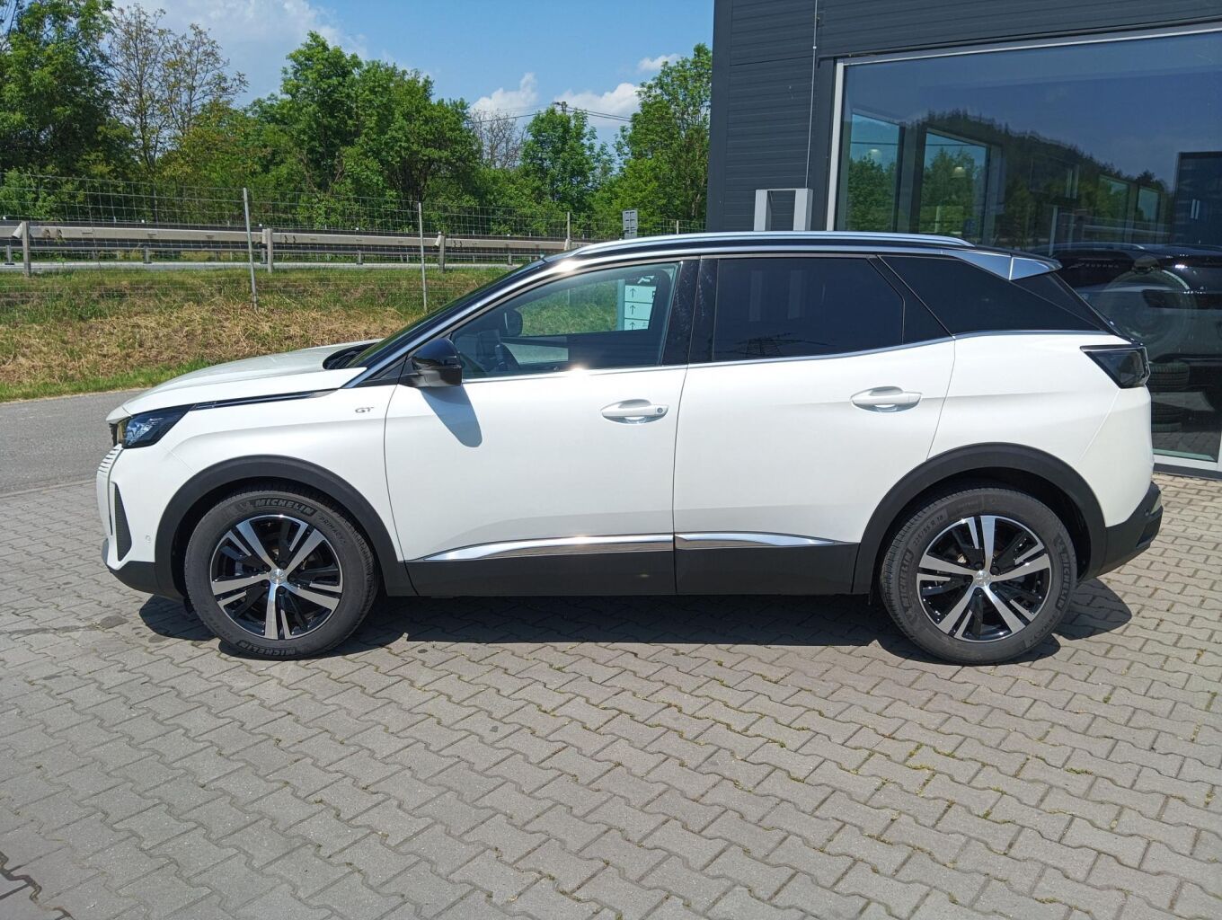 Peugeot 3008, GT 1.2 PureTech 130 S&S EAT8 - fotka 4