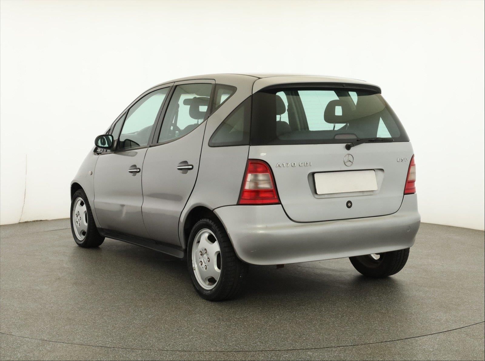 Mercedes-Benz Třídy A, 170 CDI, Automat, rezervace - fotka 4