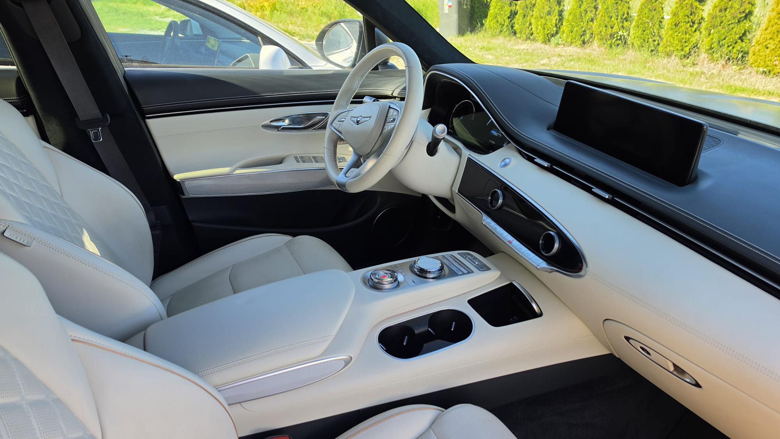 Hyundai Genesis, GV70 Sport - fotka 6