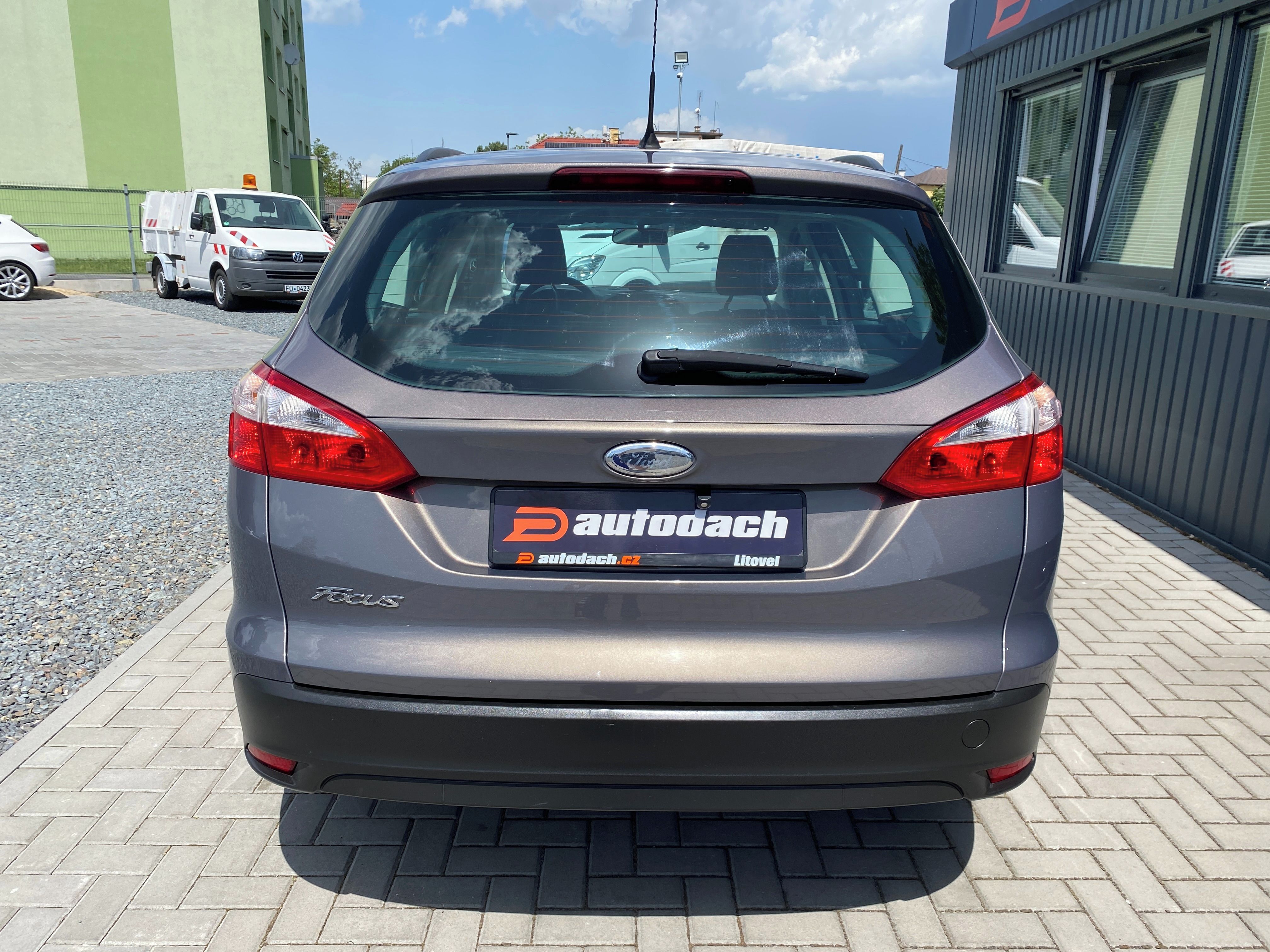 Ford Focus, 1.6i 77kW - KLIMA - 118 000KM - fotka 4