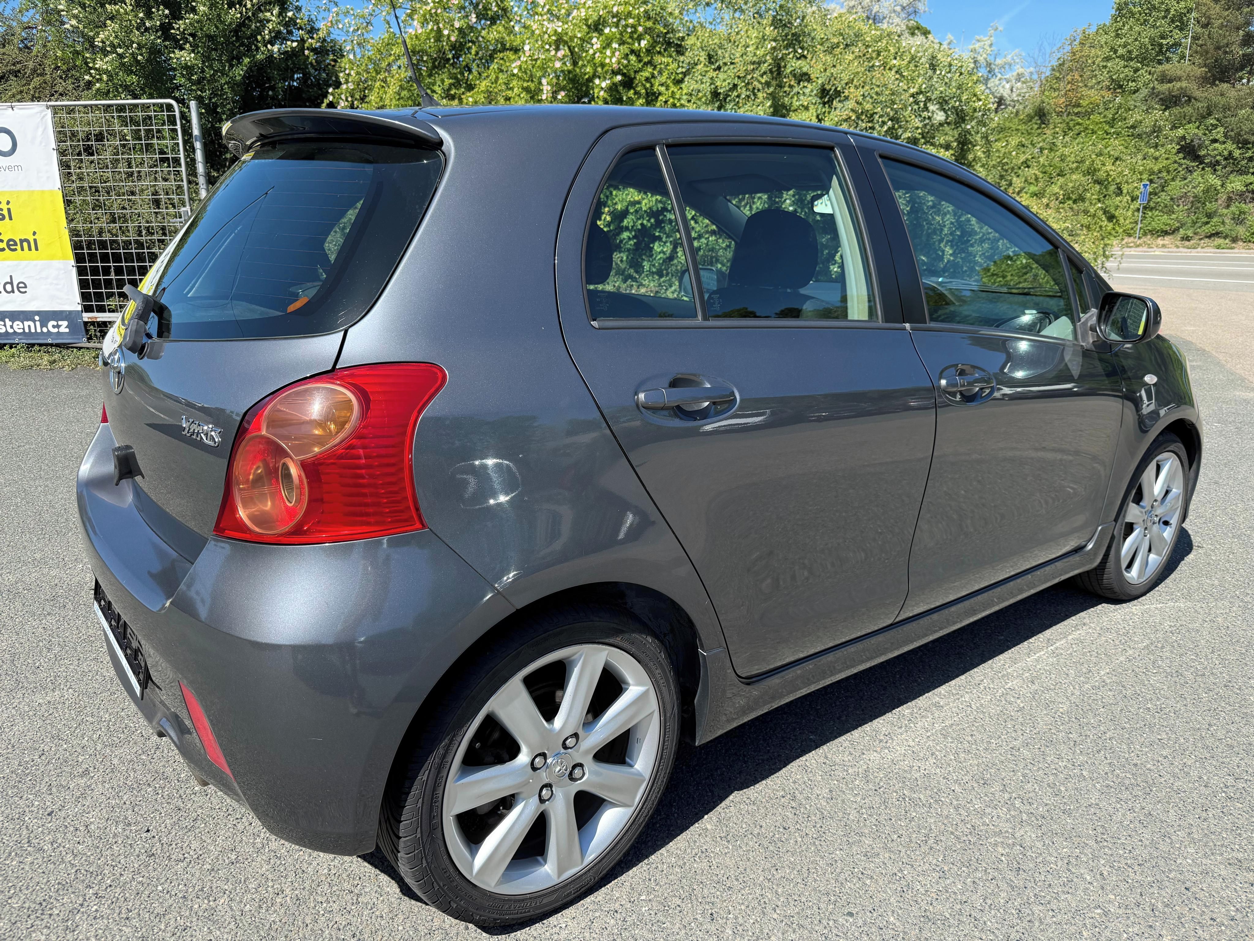 Toyota Yaris, 1.8 TS 98Kw 2-Majitel - fotka 3