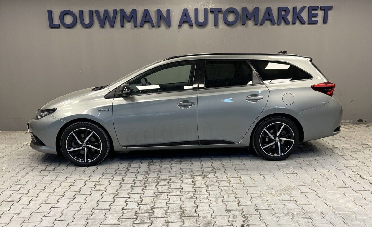 Toyota Auris, 1.8 Hybrid AT SELECTION TS - fotka 3