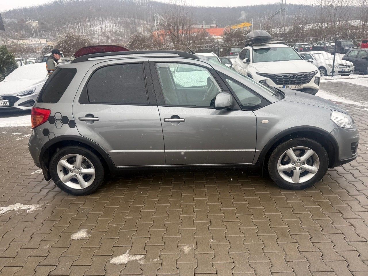 Suzuki SX4, 1,6 4x2 - fotka 2