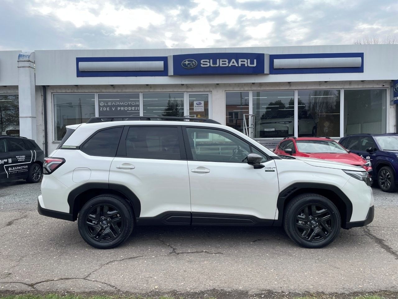 Subaru Forester, 2.0i e-BOXER ES FIELD AWD - fotka 2