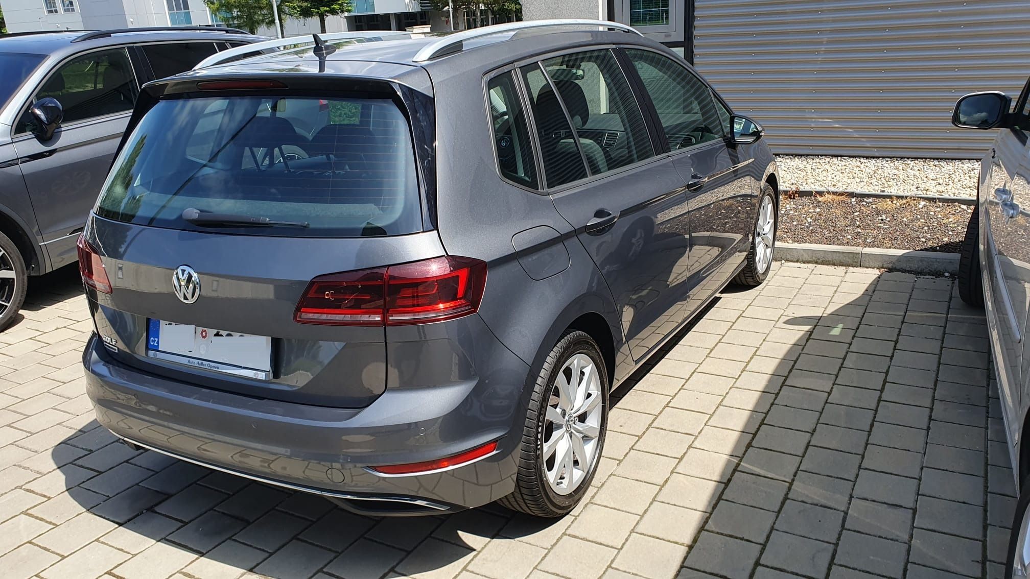 Volkswagen Golf Sportsvan, 1,5 TSI 96 kW, Maraton Edition - fotka 2