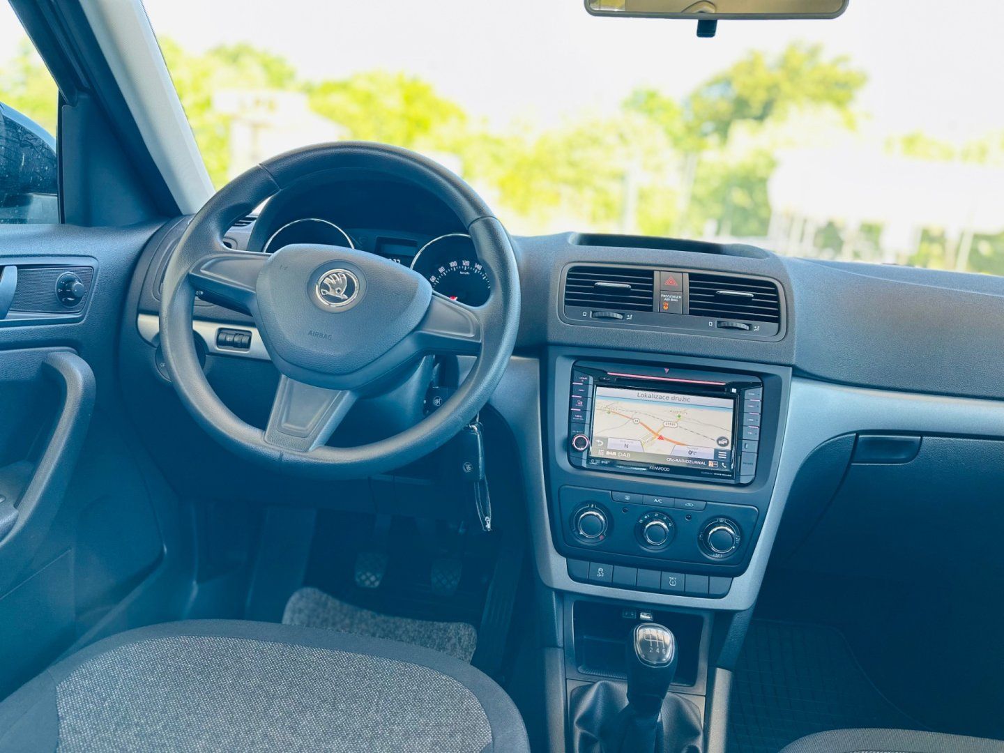 Škoda Yeti, 1.2TSi,NAVI,SMARTLINK,100%KM - fotka 6
