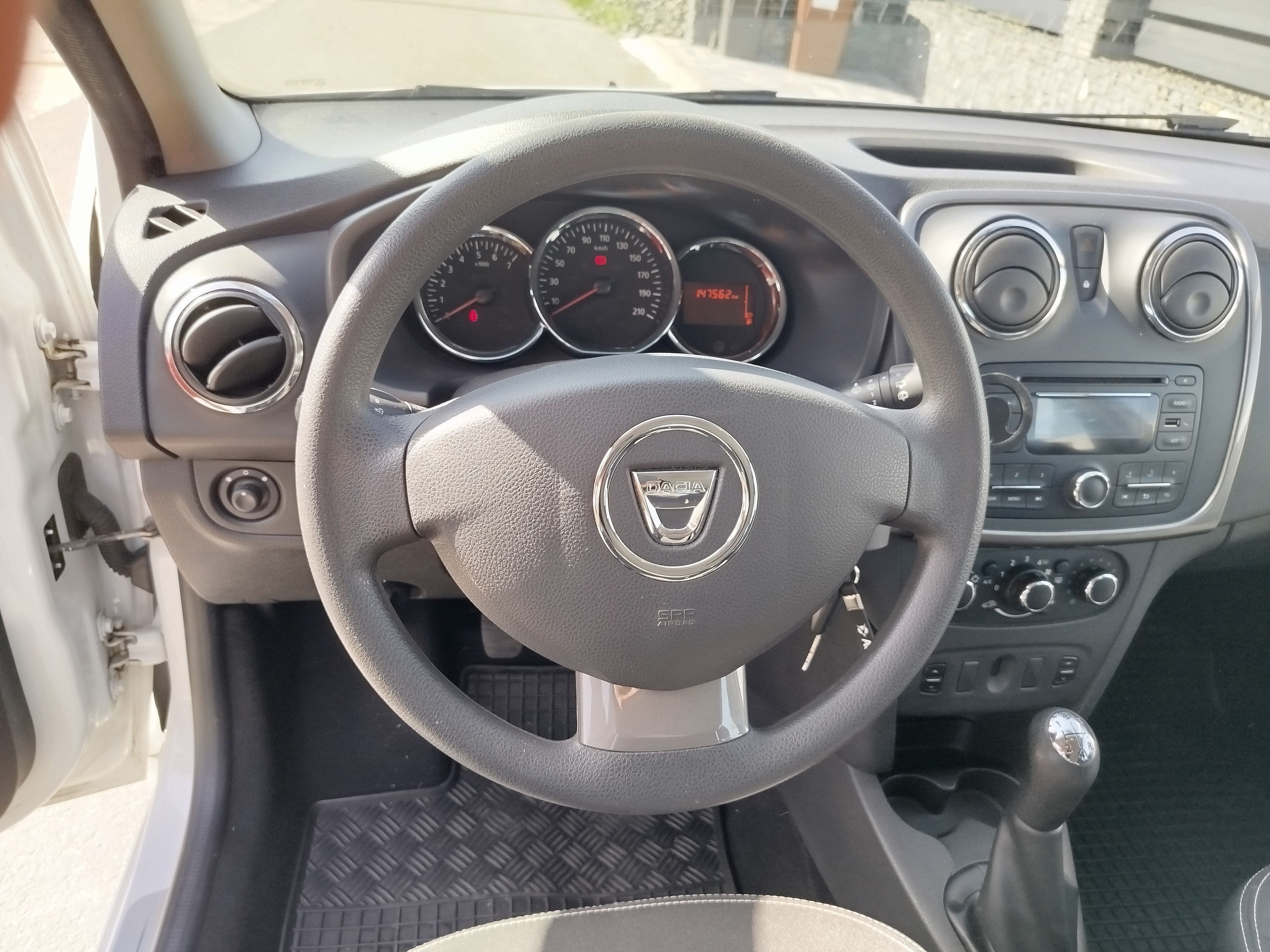 Dacia Logan, 1.2i54kw, Klima, STK 1/2028 - fotka 6