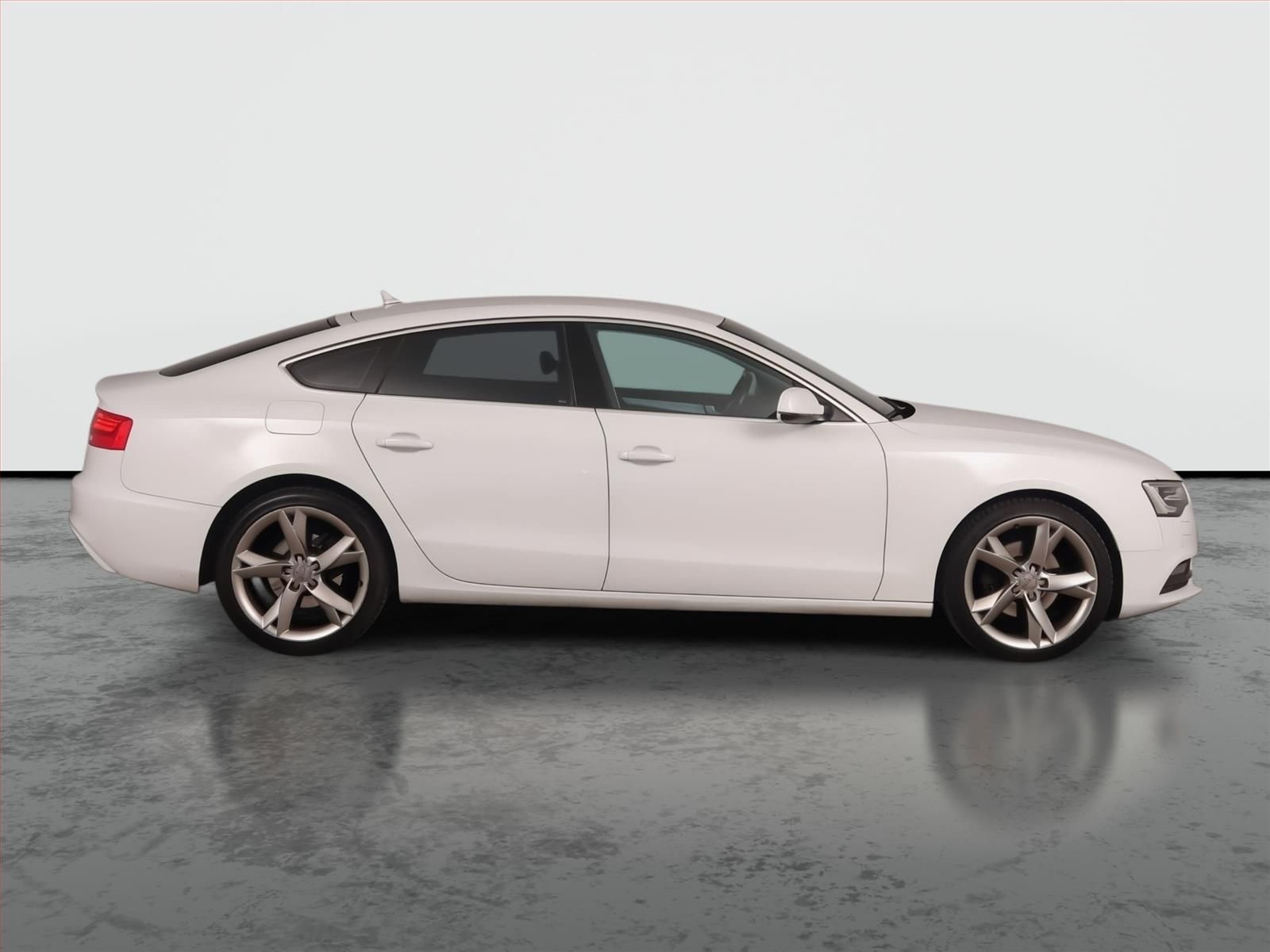 Audi A5, 2.0 TDI, Sport - fotka 6