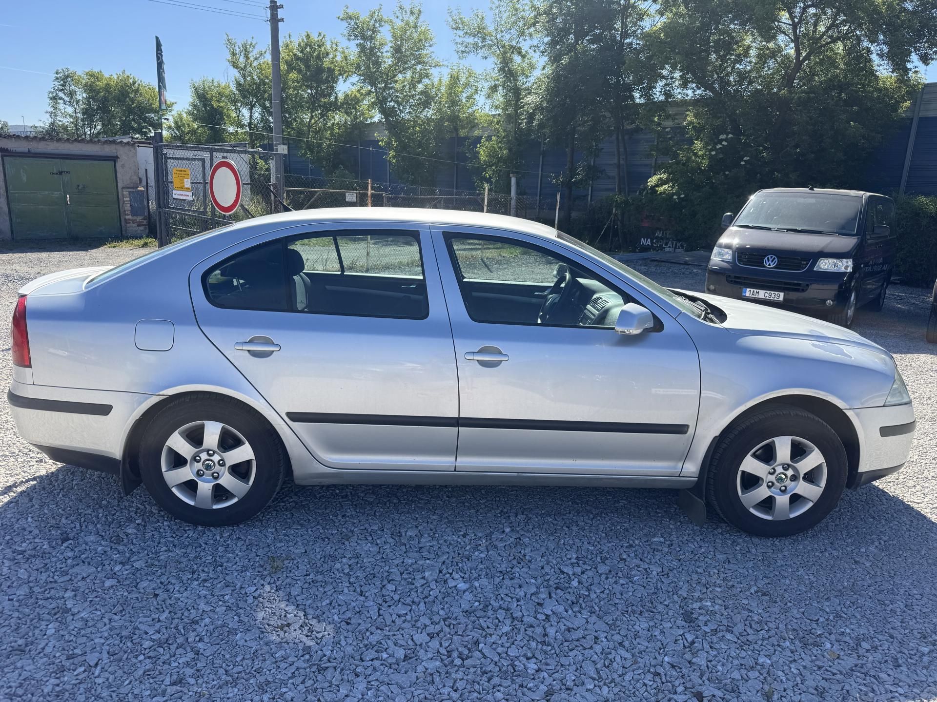 Škoda Octavia, II, 1.6MPi(75KW)2SADY KOL - fotka 3