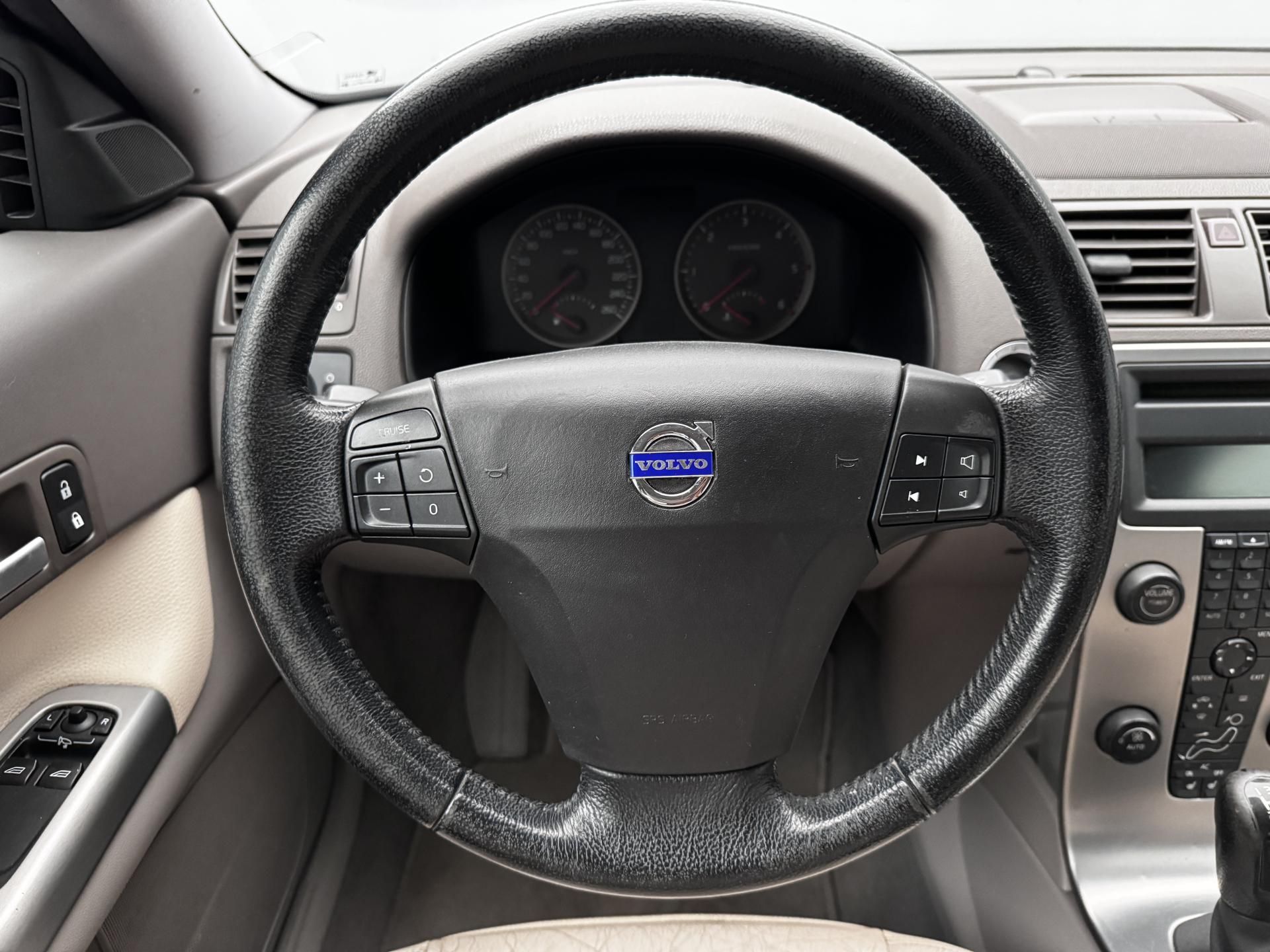 Volvo C30, 1.6D MOMENTUM - fotka 3