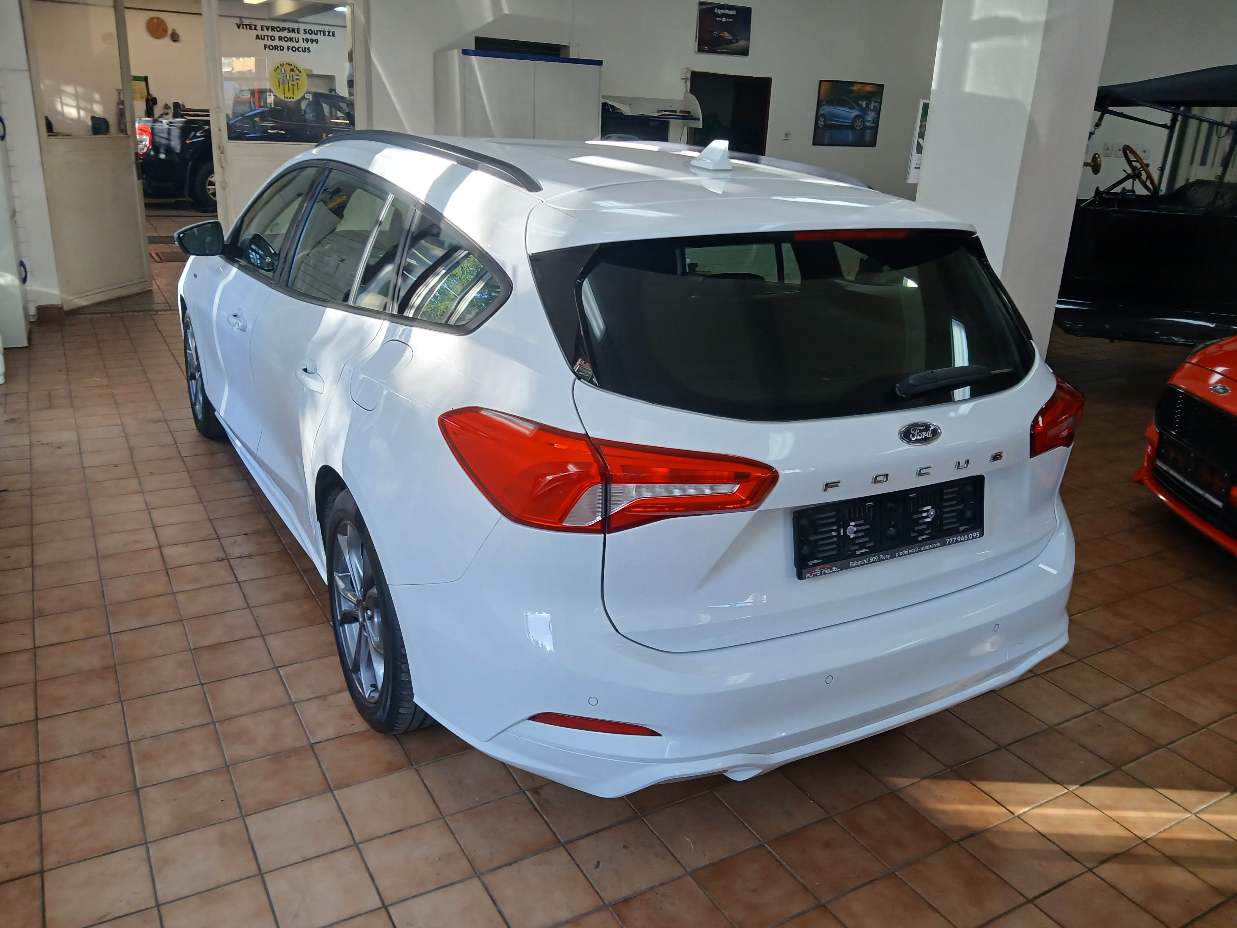 Ford Focus, ST Line,1.Majitel - fotka 5