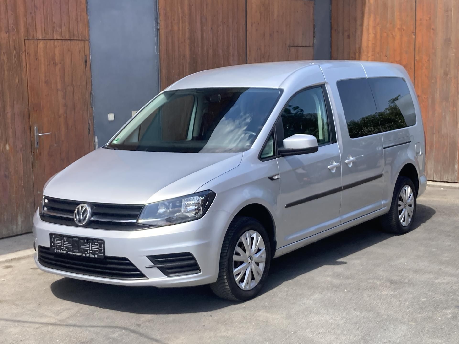 Volkswagen Caddy, MAXI 2,0TDi 7 míst záruka km