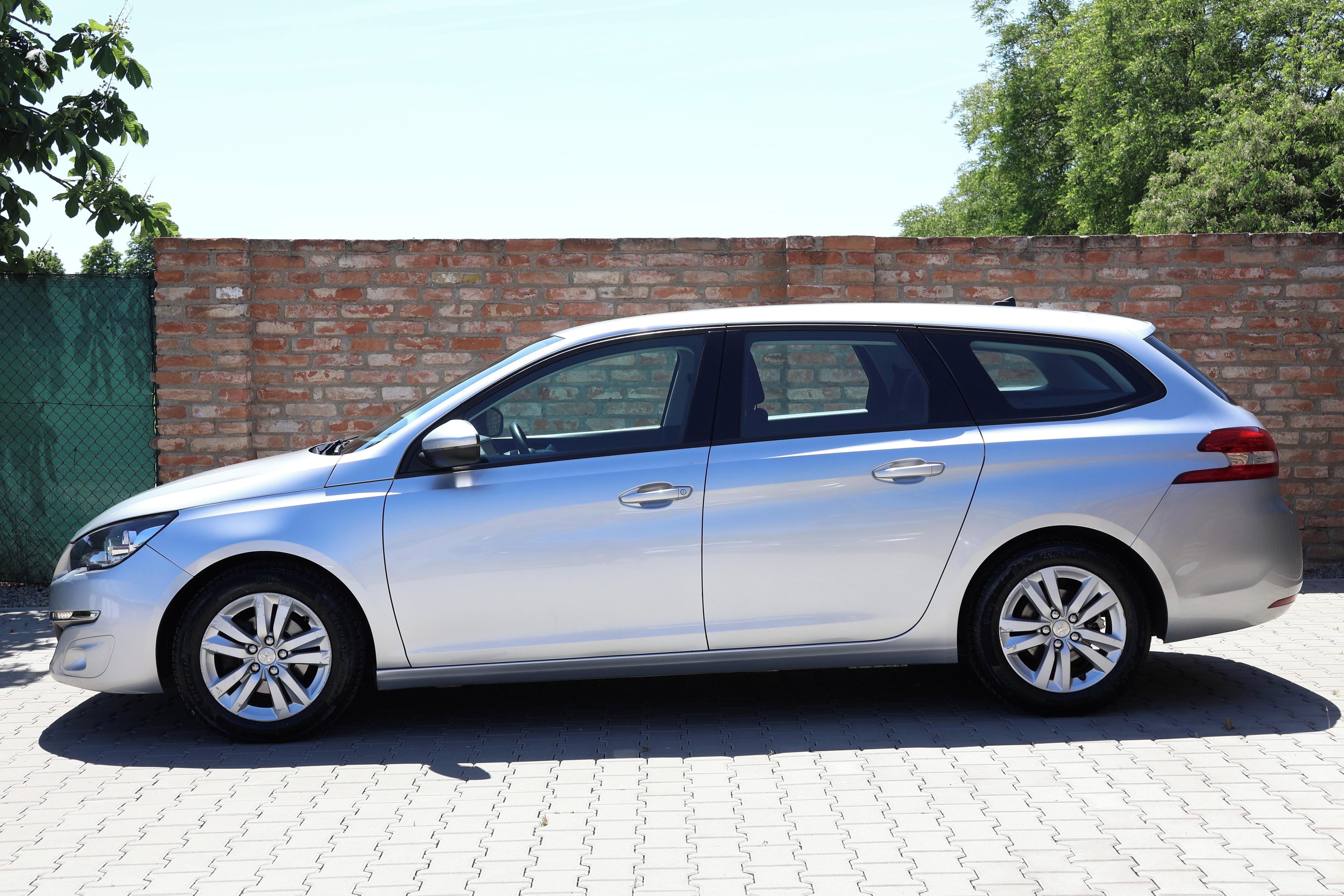 Peugeot 308, 1.6HDI 88kW LED NAVI P. SERVIS - fotka 3
