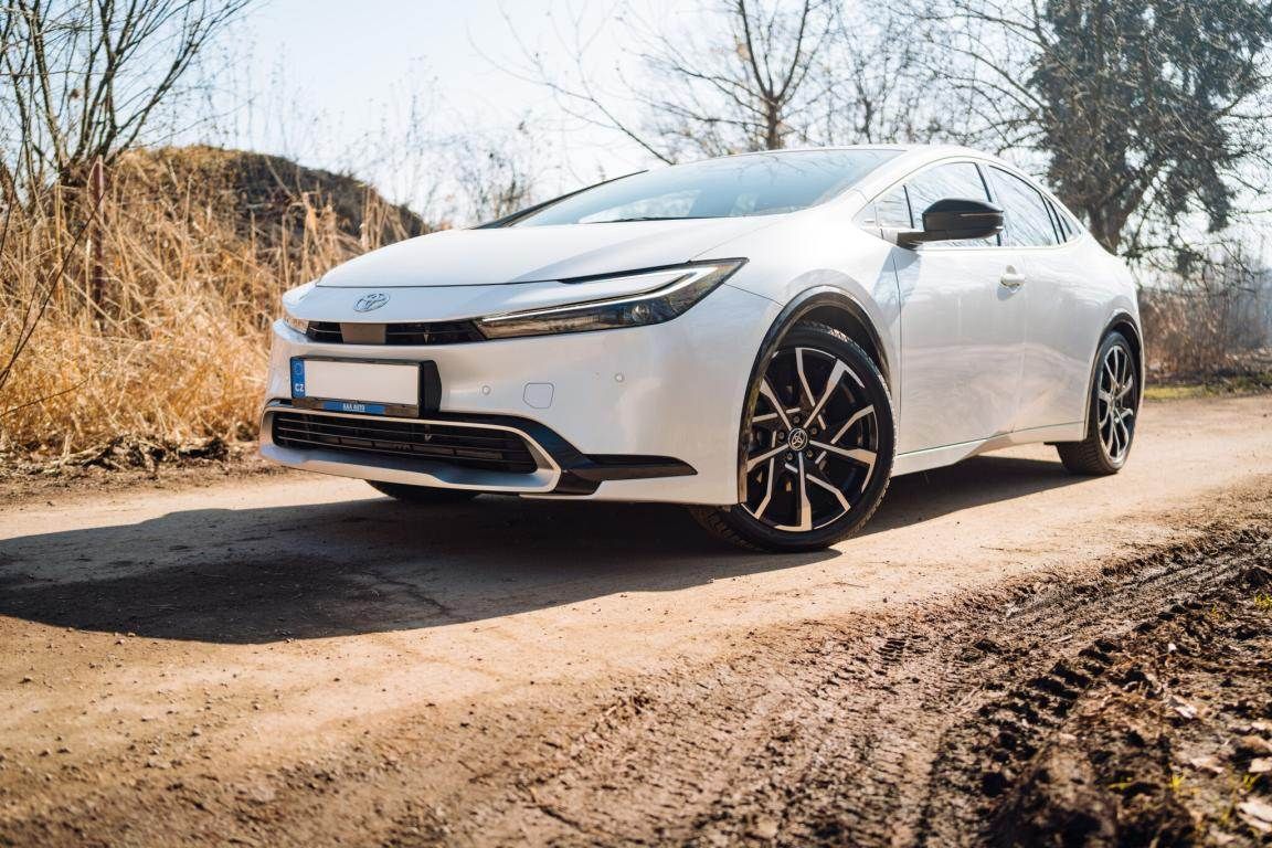 Toyota Prius, 2.0 Plug-in Hybrid, NOVÁ CENA - fotka 5