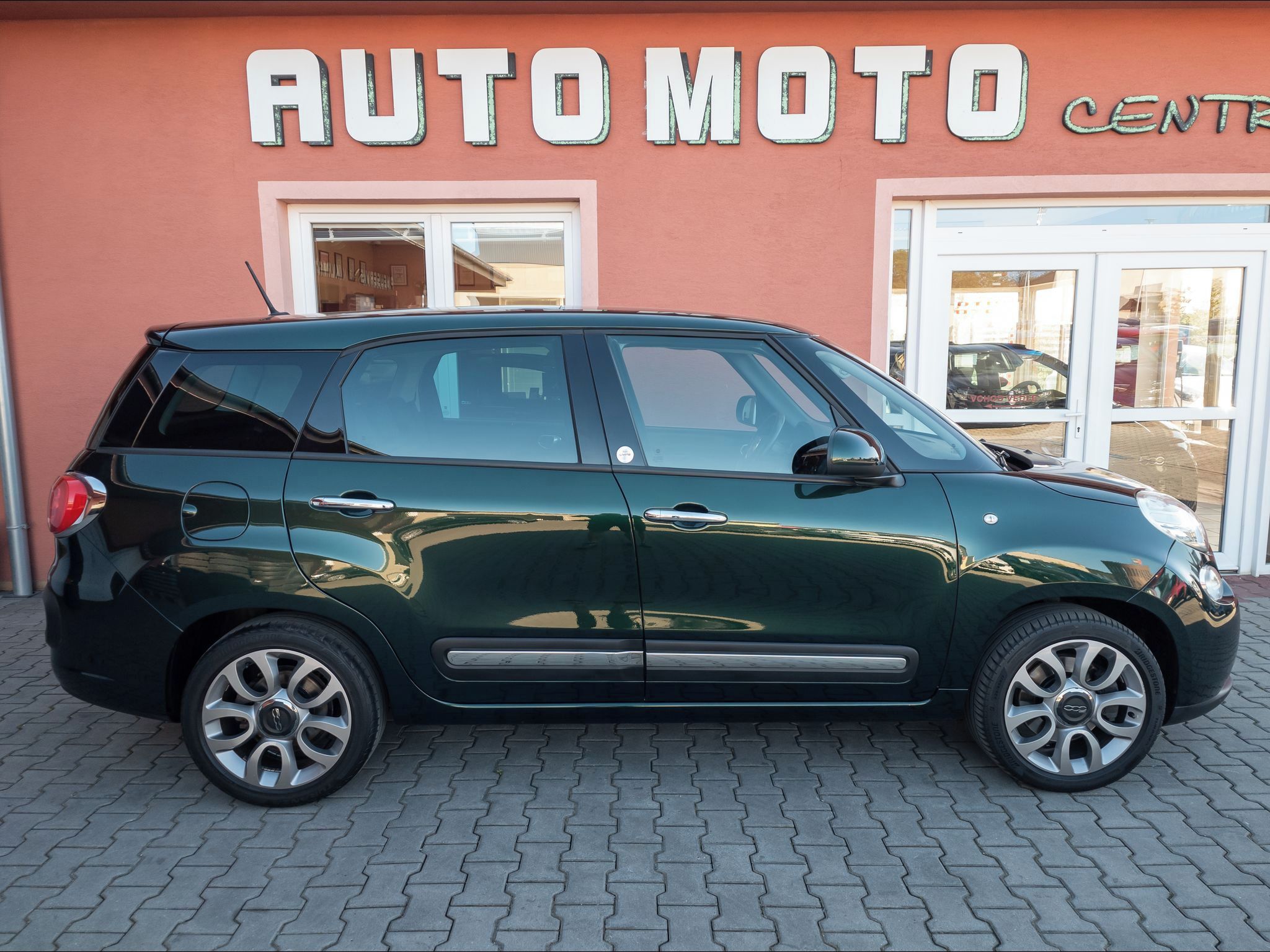 Fiat 500L, 1.6 JTDM Living 88 kW - fotka 5
