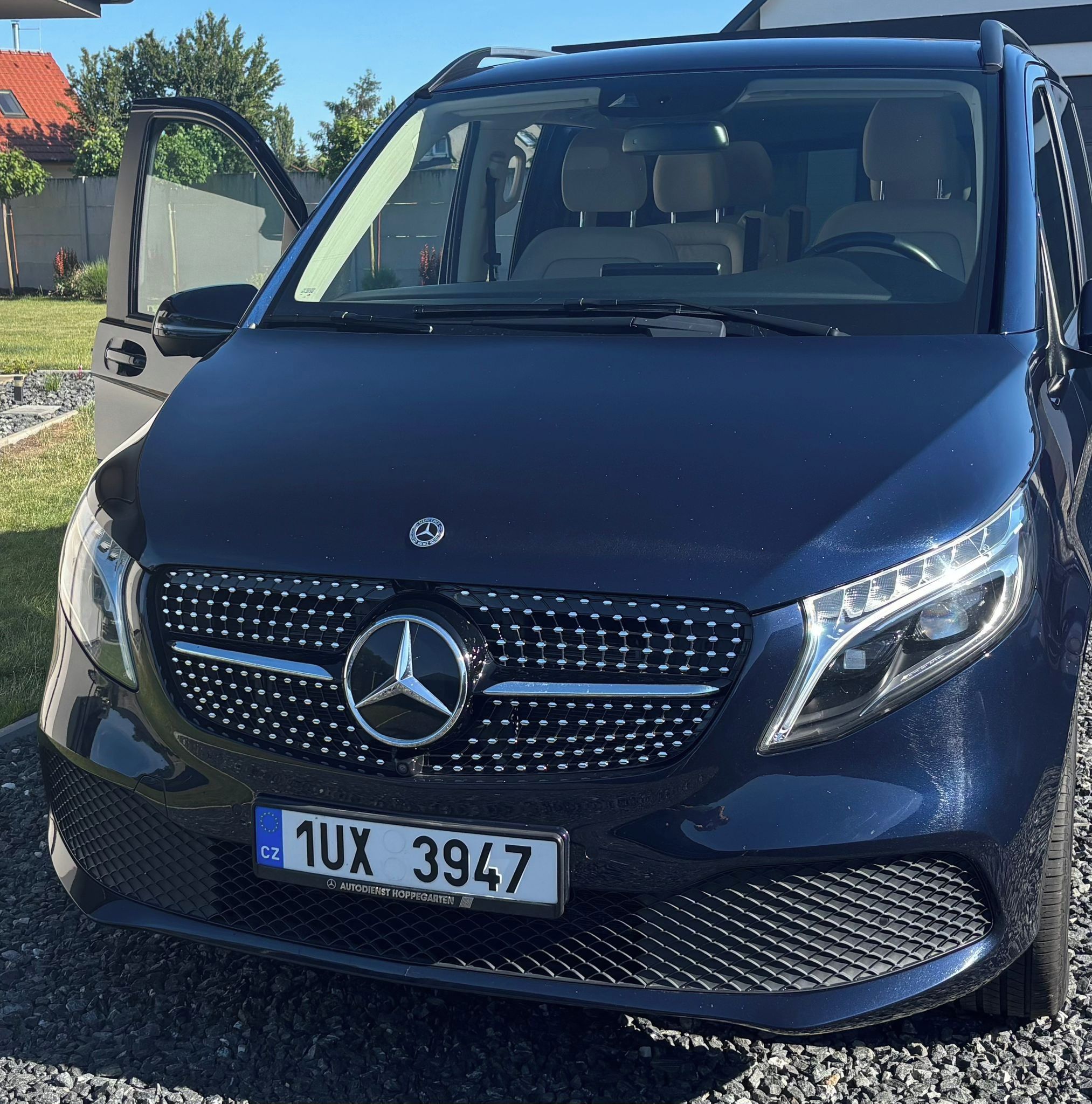 Mercedes-Benz Třídy V, Mercedes-Benz V300d 4Matic