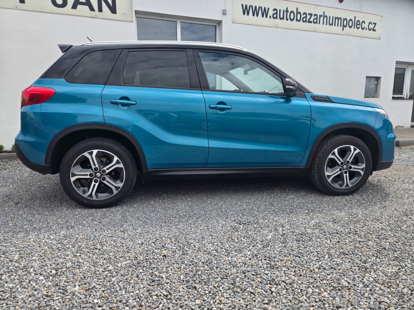 Suzuki Vitara, 1.6 i 4x4 NAVI Top - fotka 3