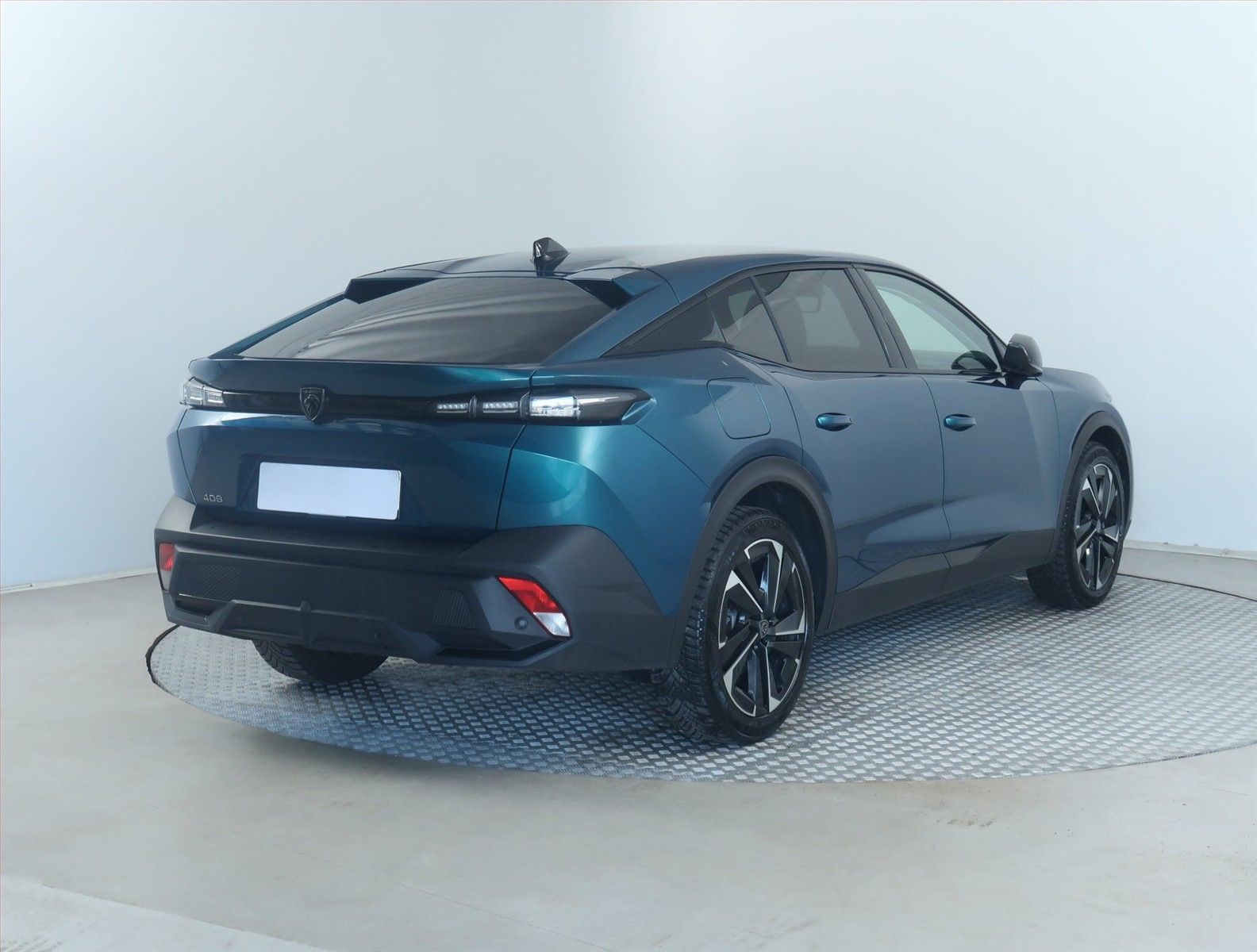 Peugeot 408, 1.2 PureTech, Allure Pack - fotka 5
