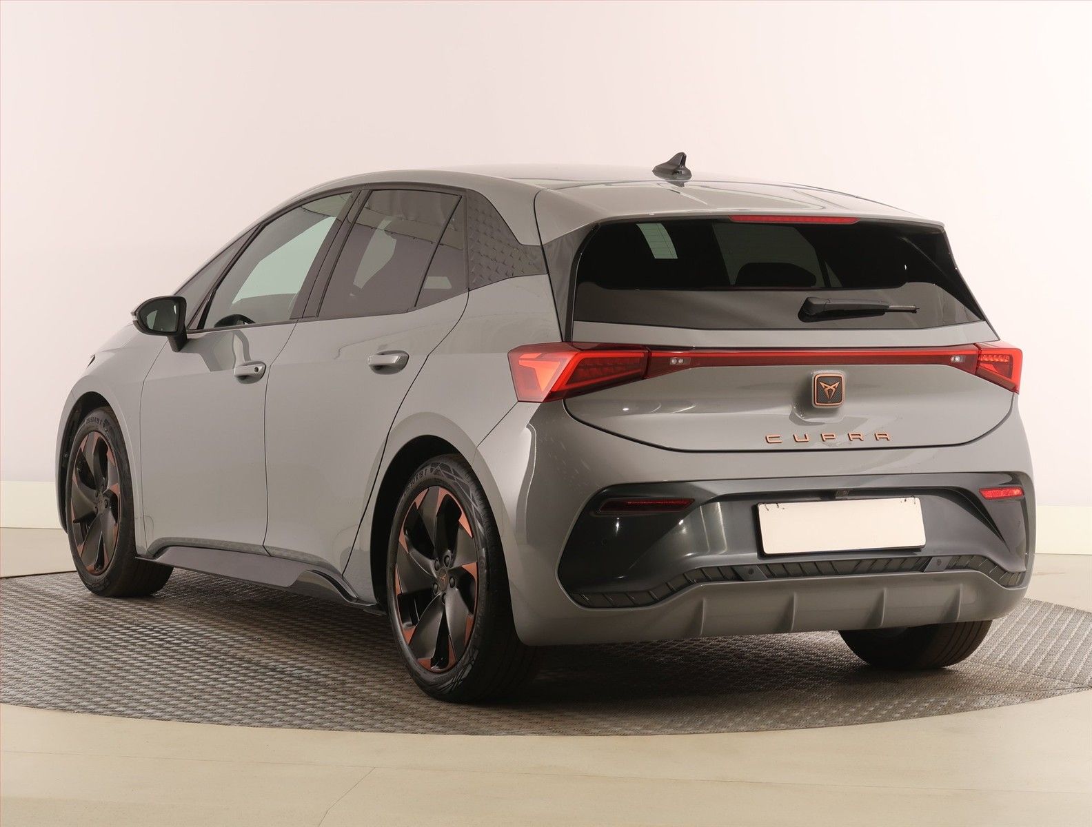 Cupra Born, 58, SoH 94%, Automat, Navi - fotka 4