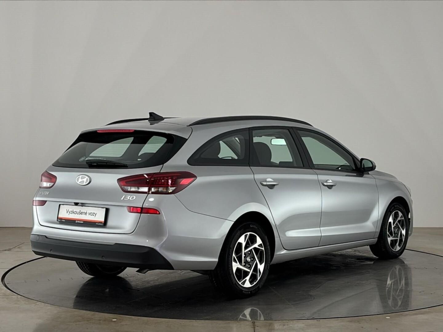 Hyundai i30, 1.5 T-GDI / 103 kW Smart DCT - fotka 2