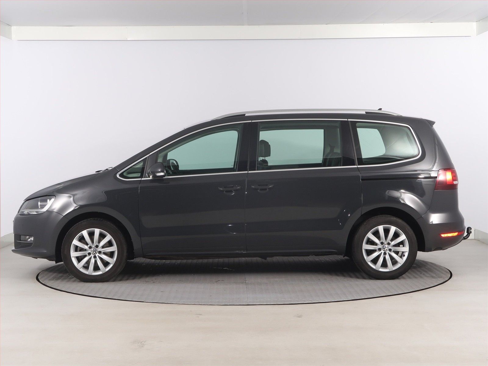 Volkswagen Sharan, 1.4 TSI, Automat, Serv.kniha - fotka 3