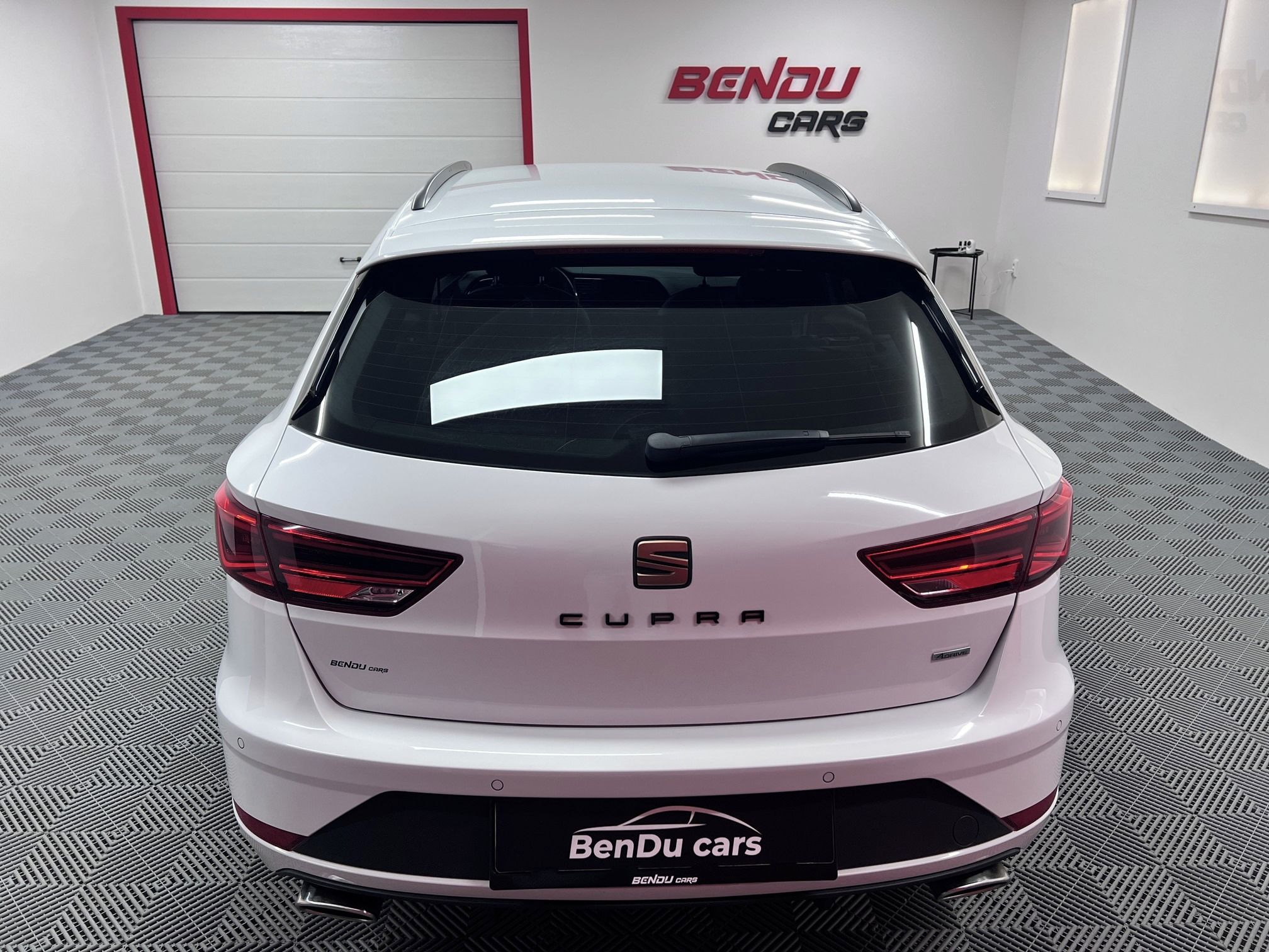 Seat Leon, Cupra ST 300 DSG 4x4 - fotka 5