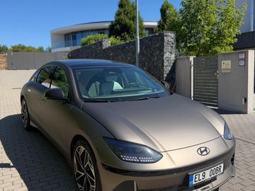 ČR .MAJITEL 77kW BATERKA