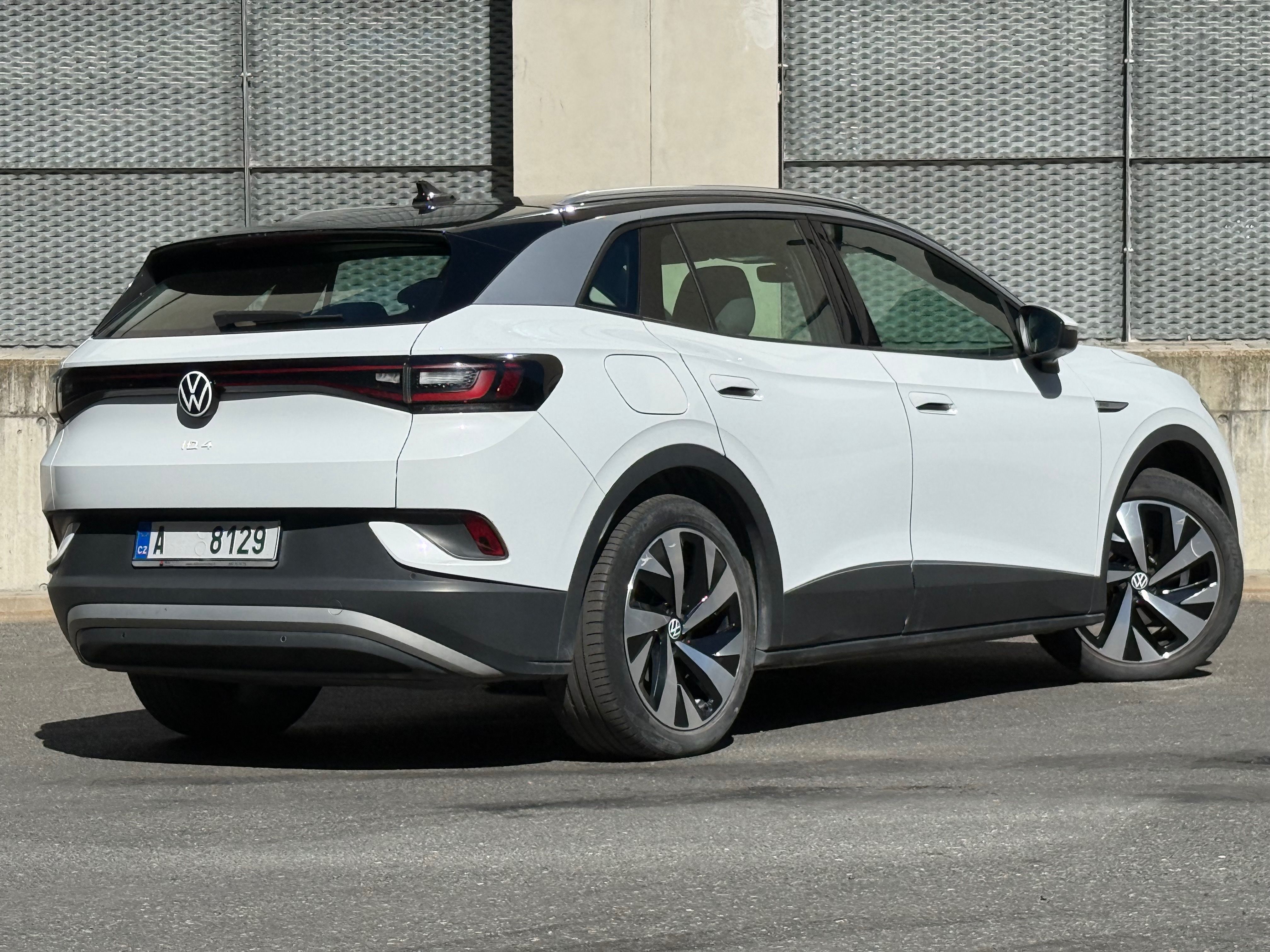 Volkswagen ID.4, Pro Perf., 82kwh, 150kw, DPH - fotka 2
