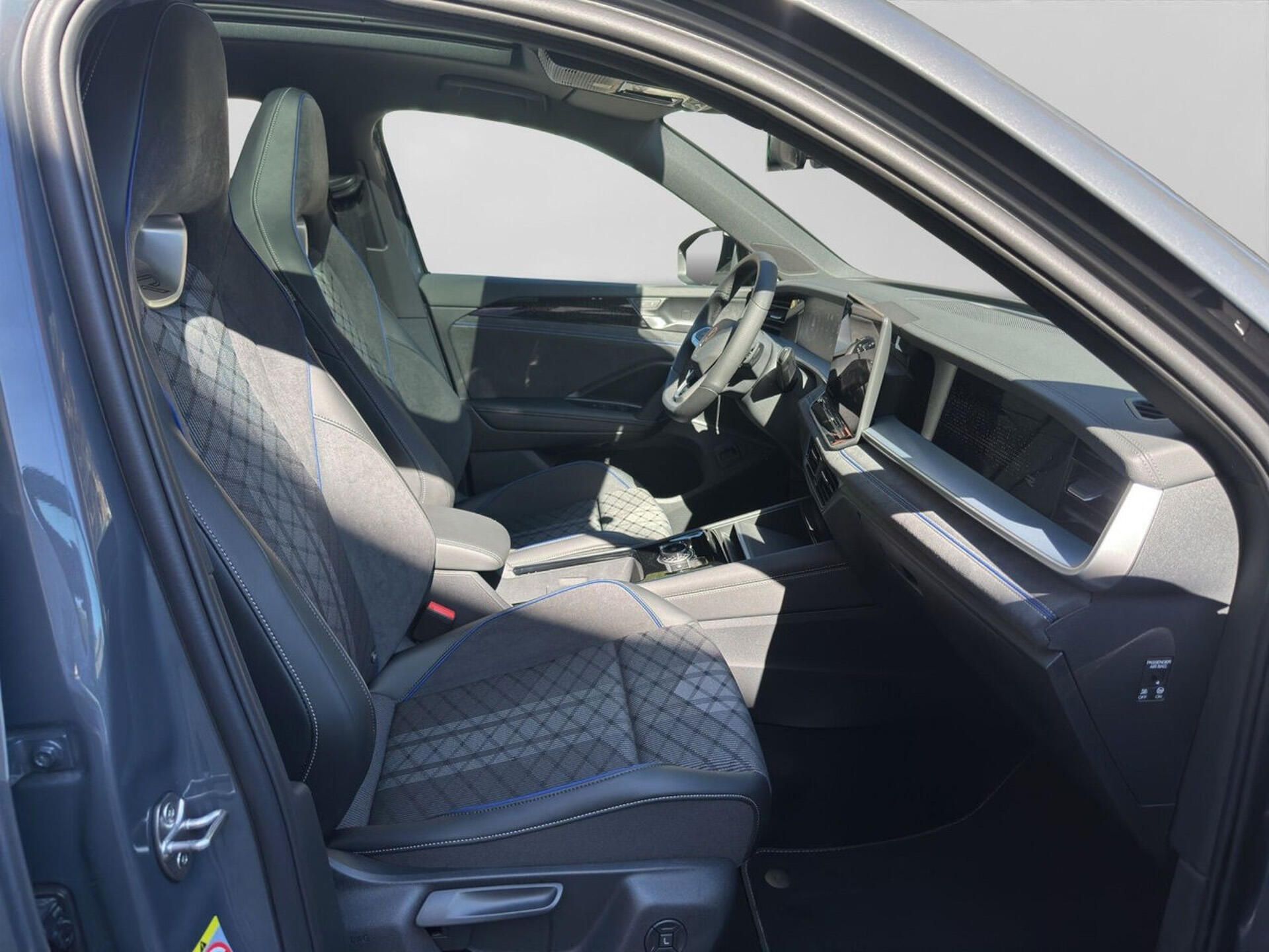 Volkswagen Tayron, 2.0 TSI 4M R-Line Pano Taž Kam - fotka 4