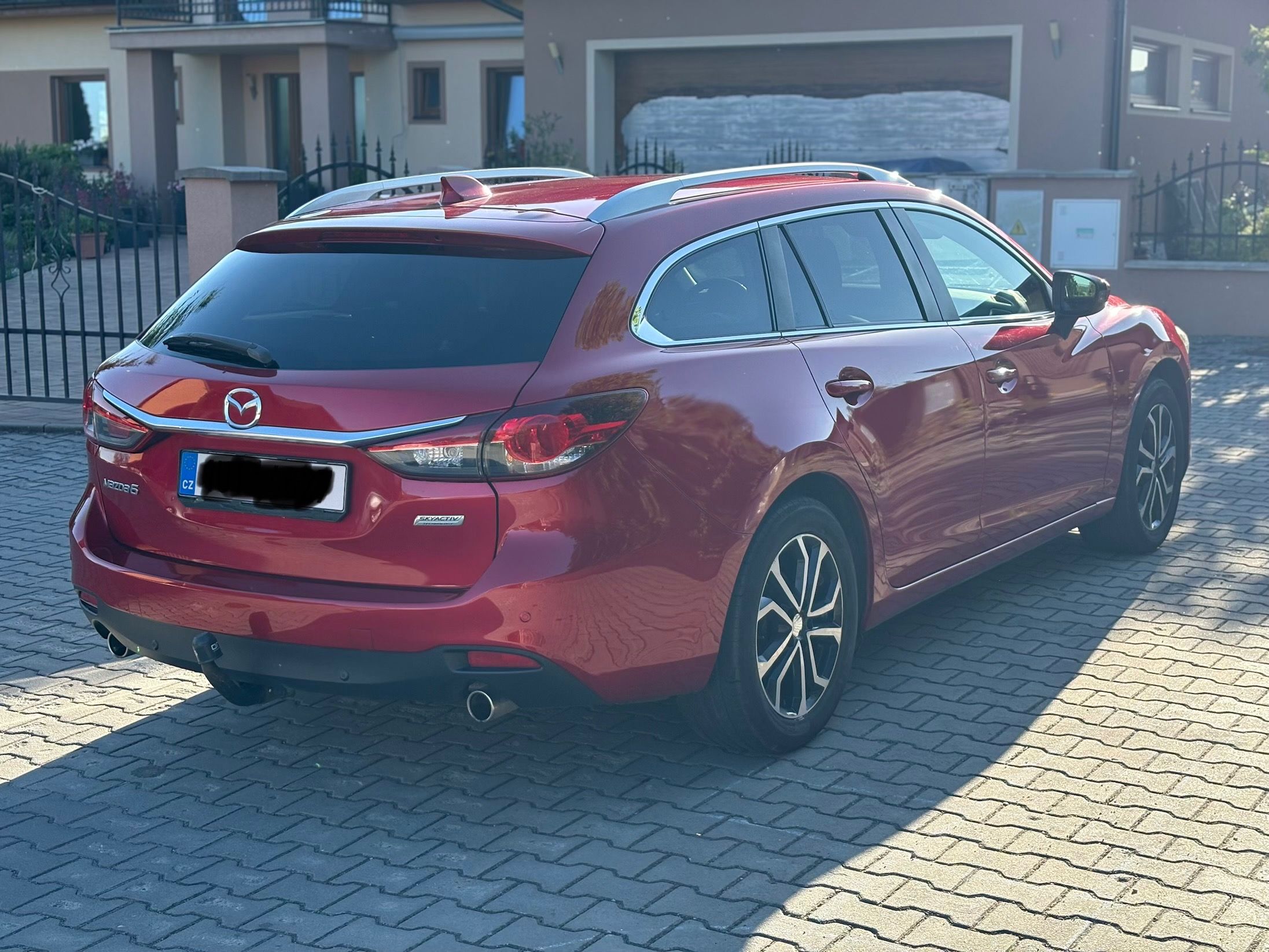 Mazda 6, 2.2 Skyactive 110kW TOP stav - fotka 3