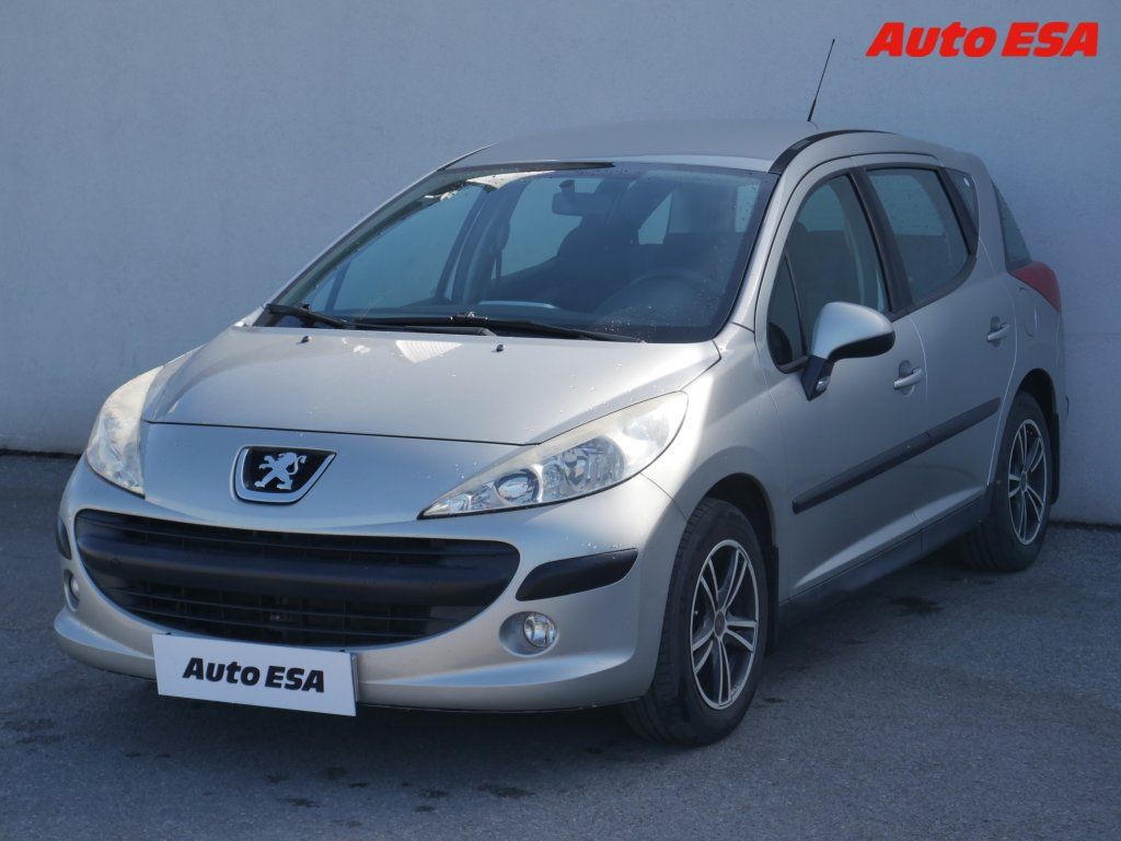 Peugeot 207, 1.4i,ČR - fotka 3