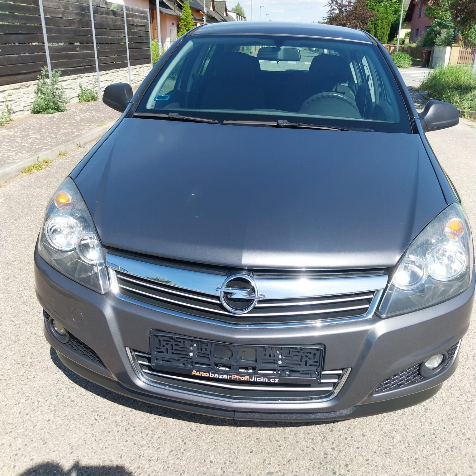 Opel Astra, 1,4 / 66 kW klima serviska - fotka 3