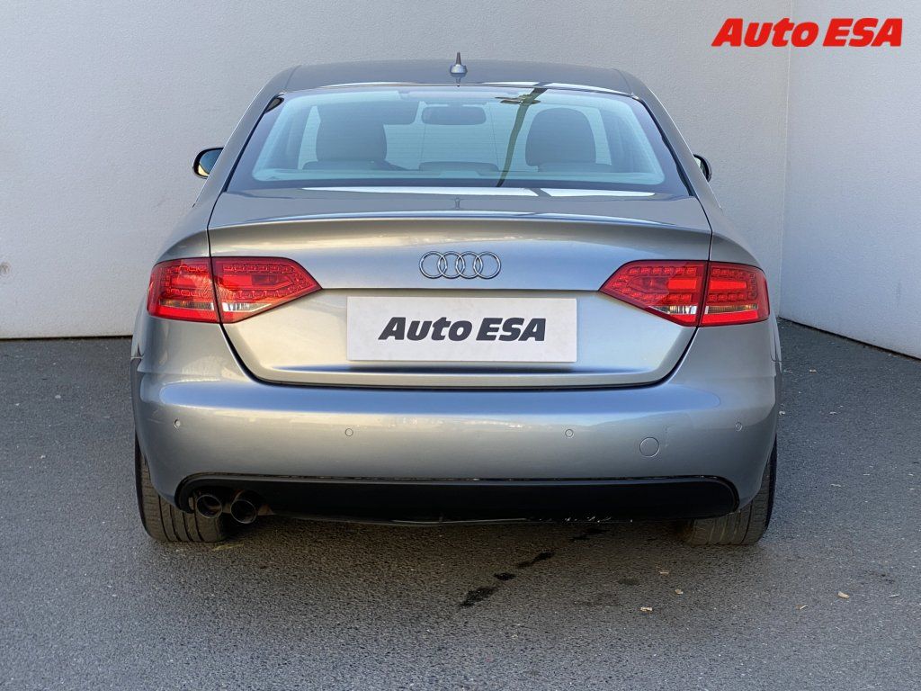 Audi A4, 2.0 TDi Quattro,Ambition - fotka 5