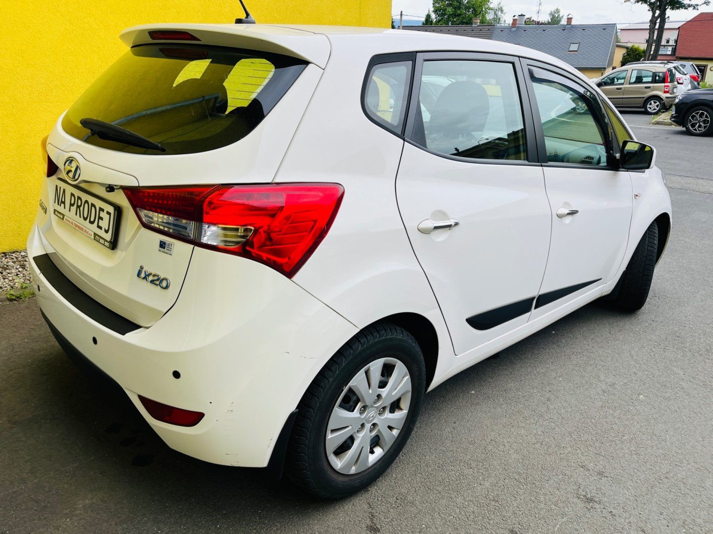 Hyundai ix20, 1.4 i BENZÍN NAJ 69 TIS KM ! - fotka 6