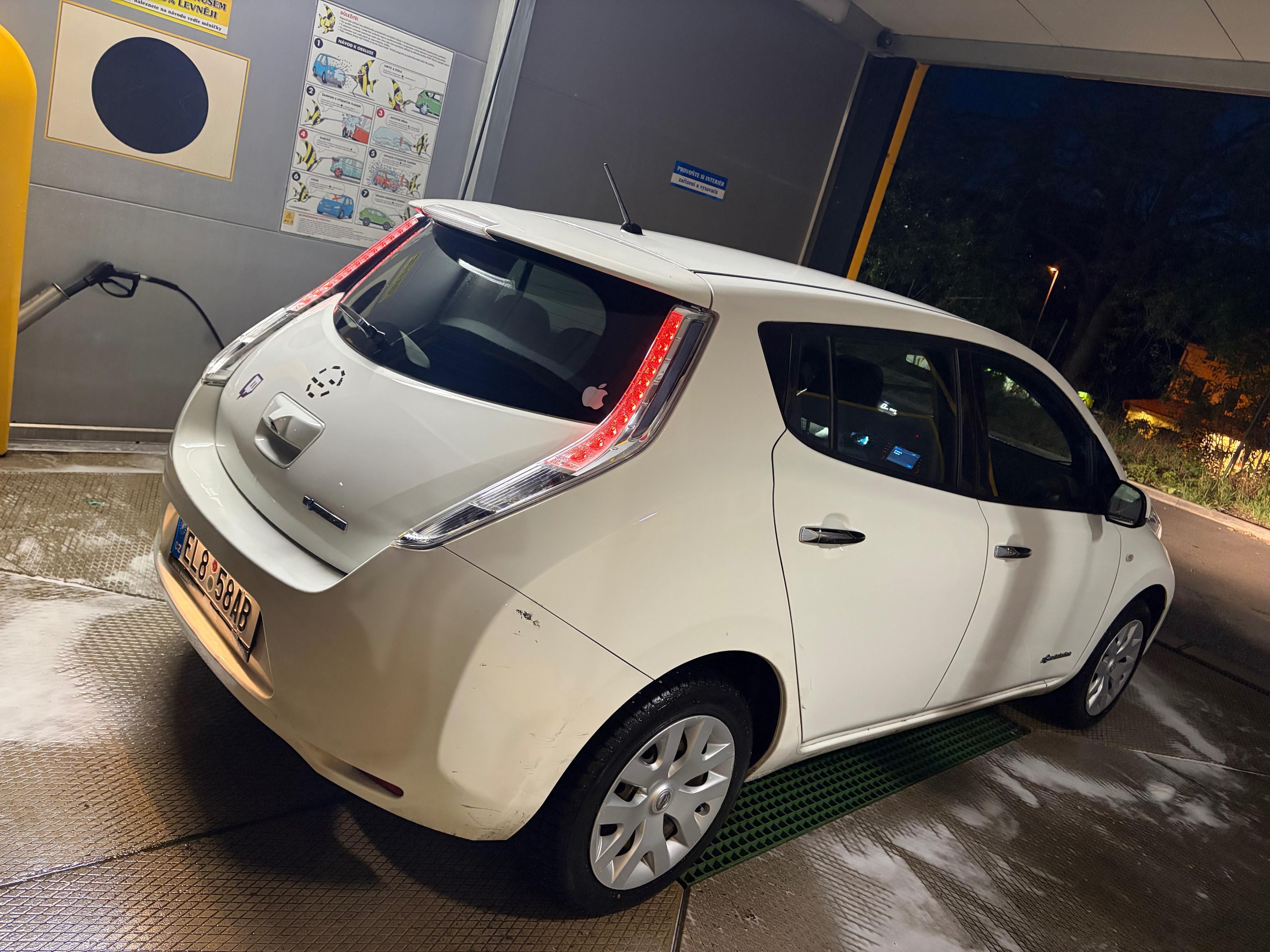 Nissan LEAF, Jezdi za 80 haleřů - fotka 3