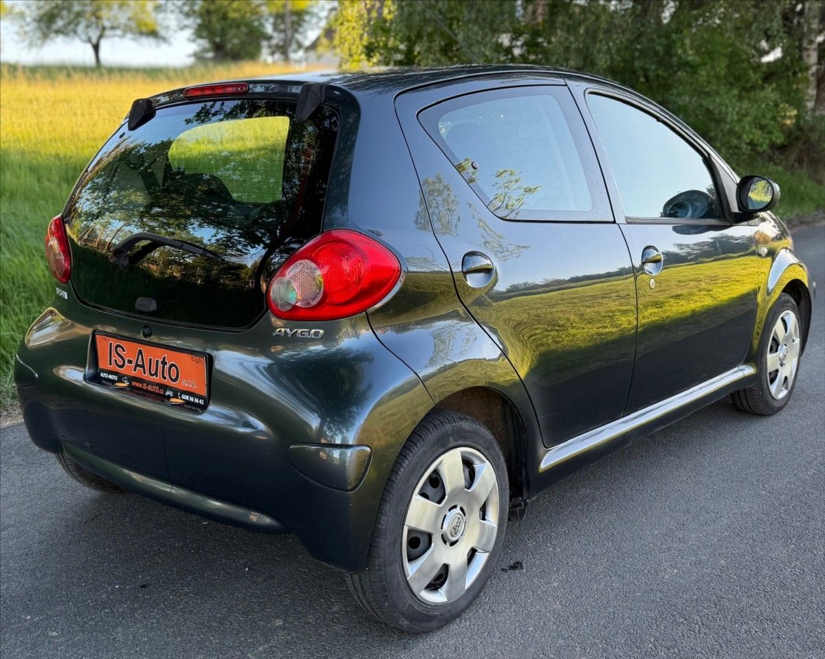Toyota Aygo, 1,0 - fotka 3