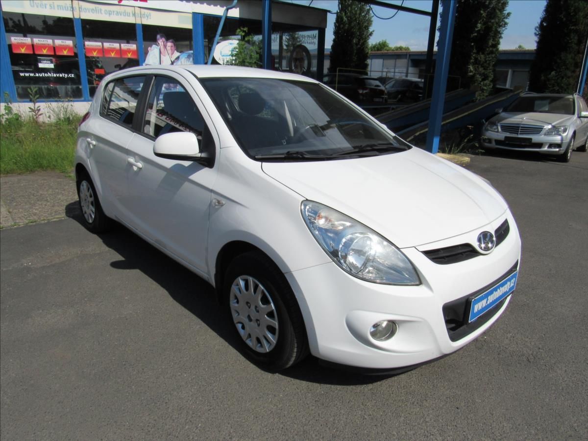 Hyundai i20, 1,2 i 57kW - fotka 3