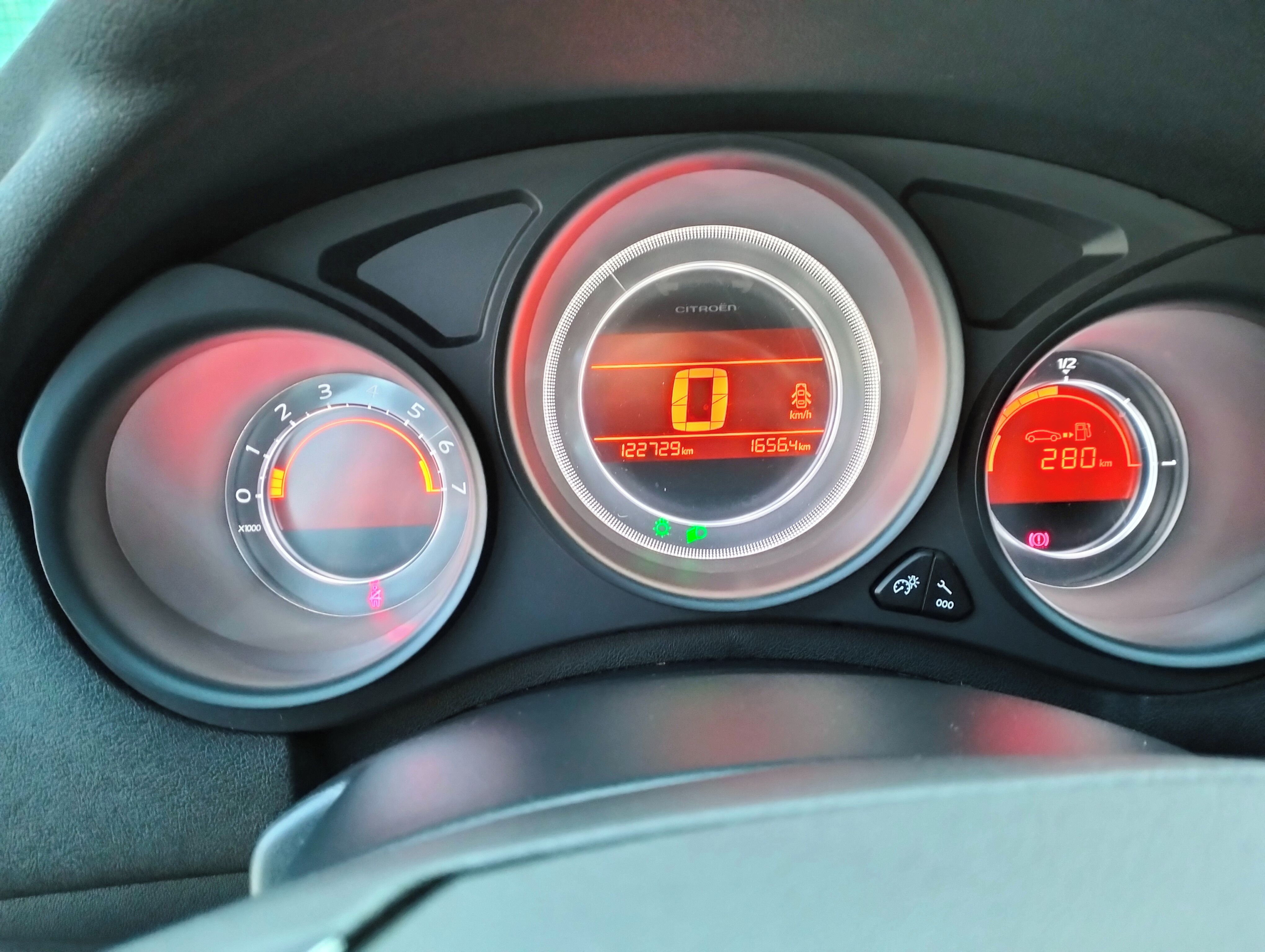 Citroën C4, 1.4 - fotka 3