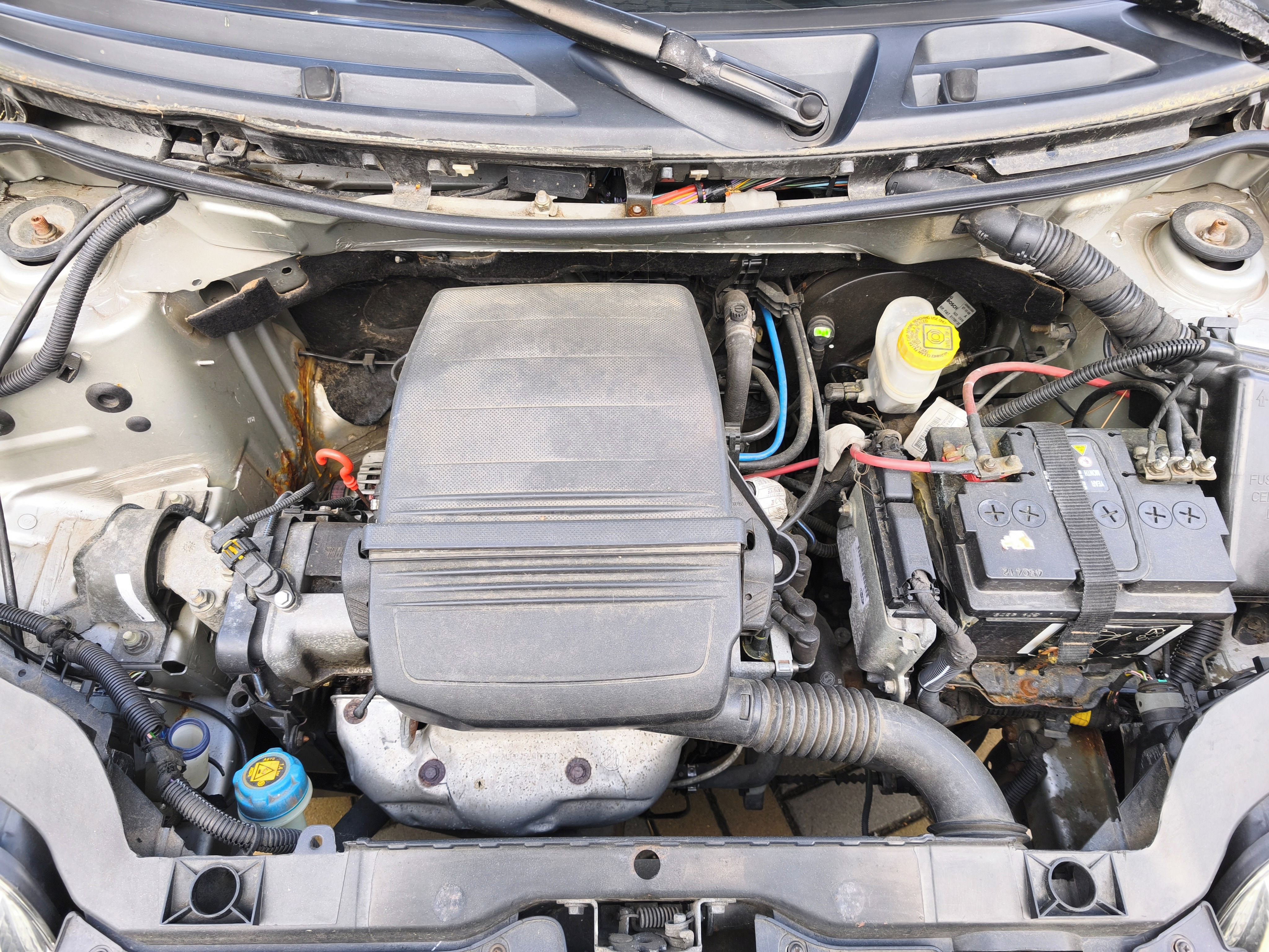 Fiat Panda, 1.1 benzín, servírováno - fotka 4