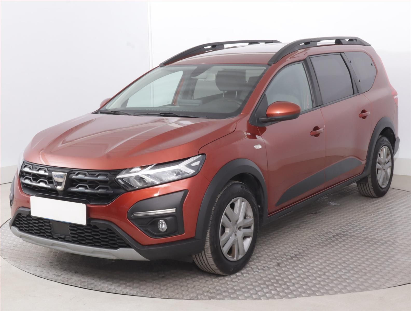 Dacia Jogger, 1.0 TCe, Comfort, 7 míst - fotka 2