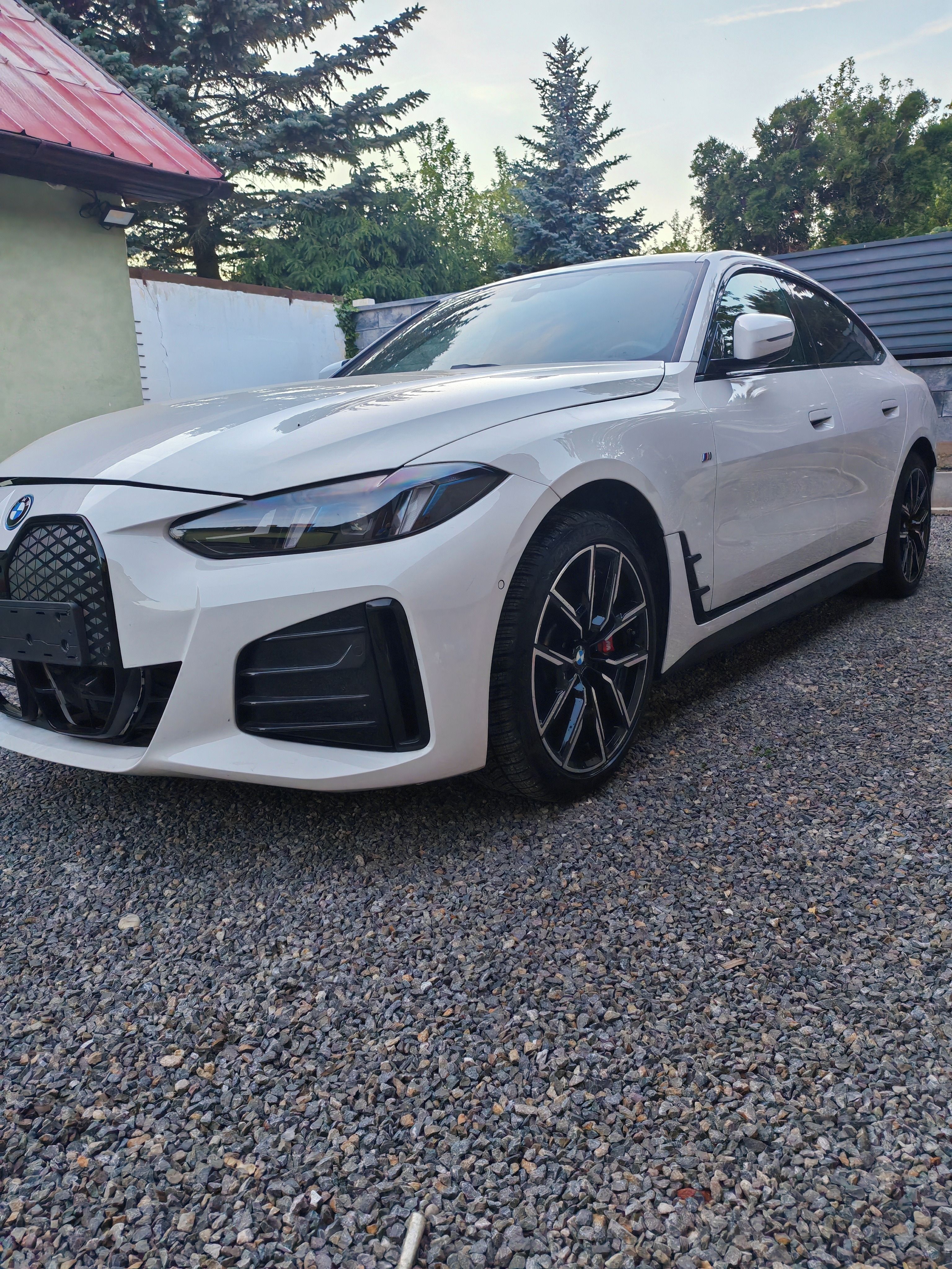 BMW i4, BMW I4 Facelift eDrive 40