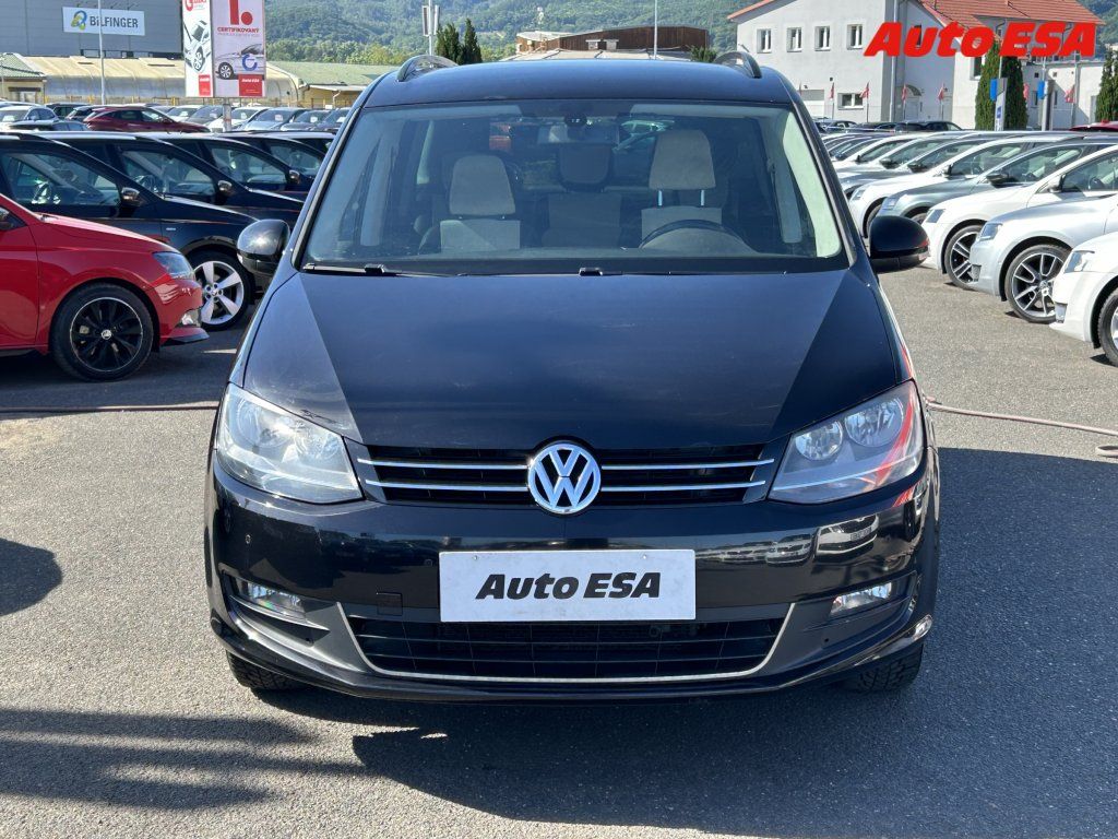 Volkswagen Sharan, 2.0 TDi,Match,autoAC - fotka 2