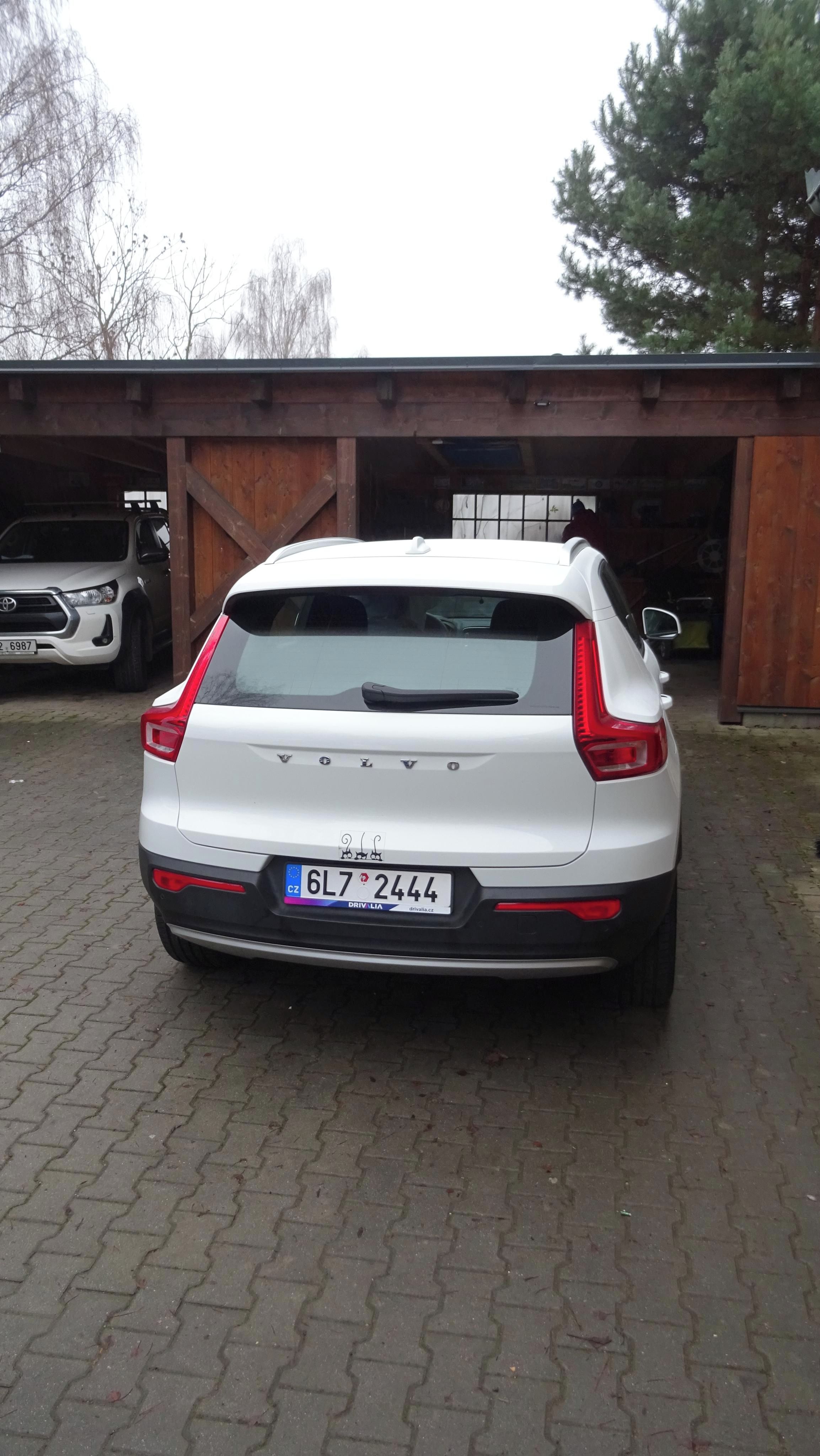 Volvo XC40 - fotka 3