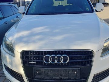 Q7 4,2 l  240 Kw
