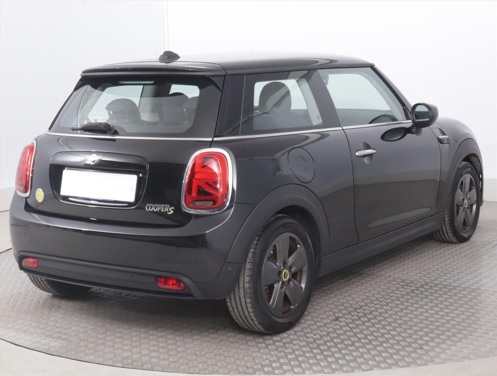 Mini, Cooper SE 32 kWh, SoH 100% - fotka 5