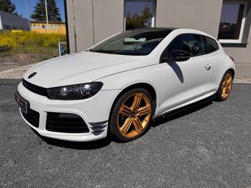 R 2.0 TSI | 195 kW model 2011