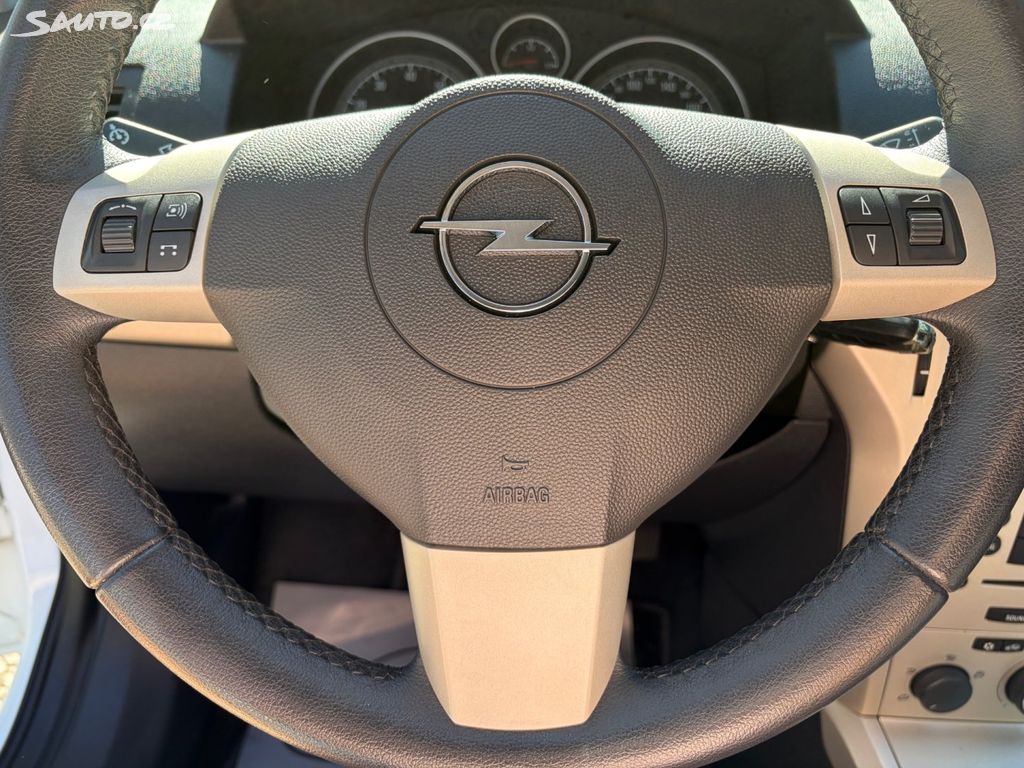 Opel Astra, 1,4 GTC, PĚKNÝ STAV