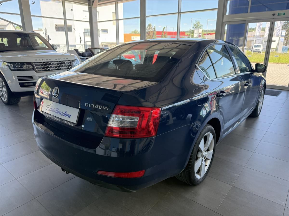Škoda Octavia, 1,4   TSI 110kW,SERVISKA,ČR - fotka 6