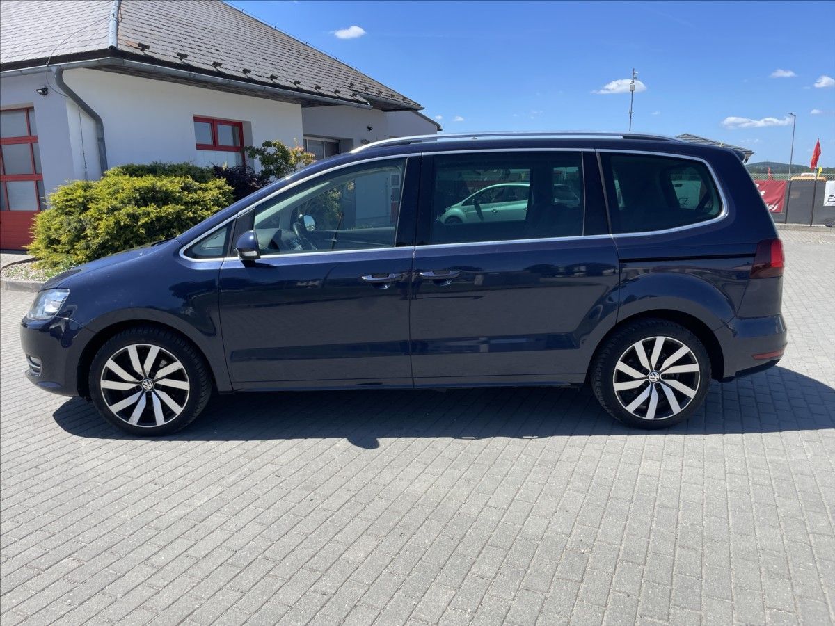 Volkswagen Sharan, 2,0 TDi 135kw DSG 7míst Highli - fotka 2